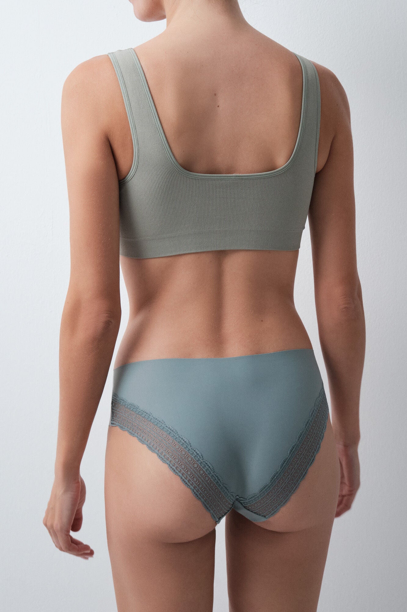 HIPSTER BRIEF