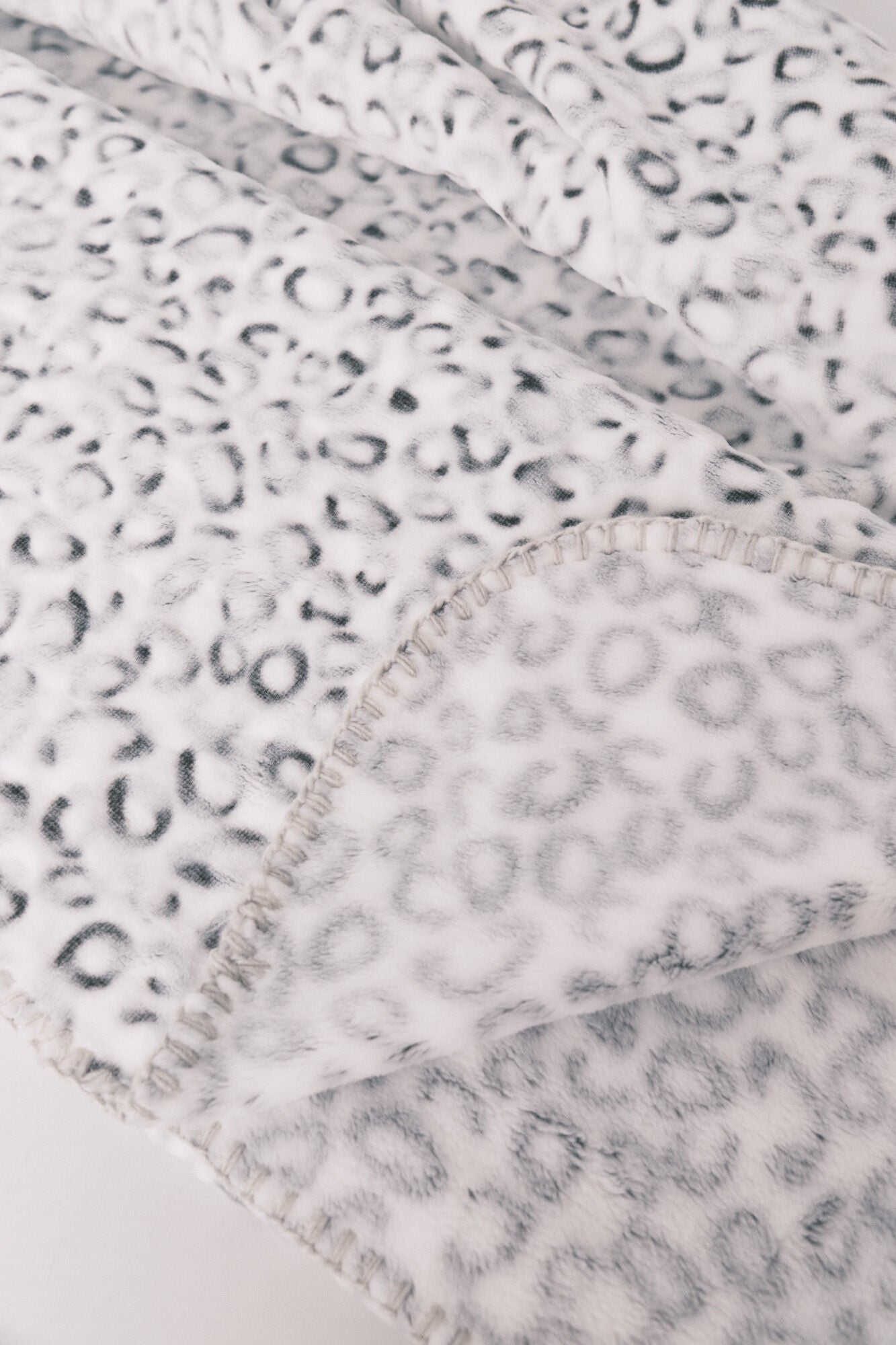 Snoopy animal print house blanket