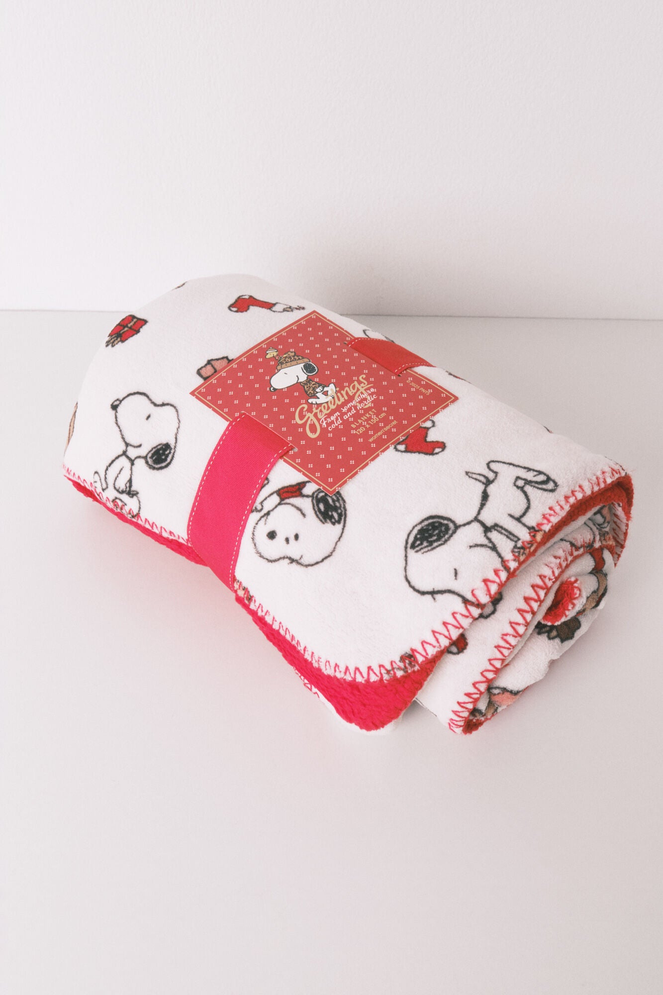 Super soft Snoopy velour blanket