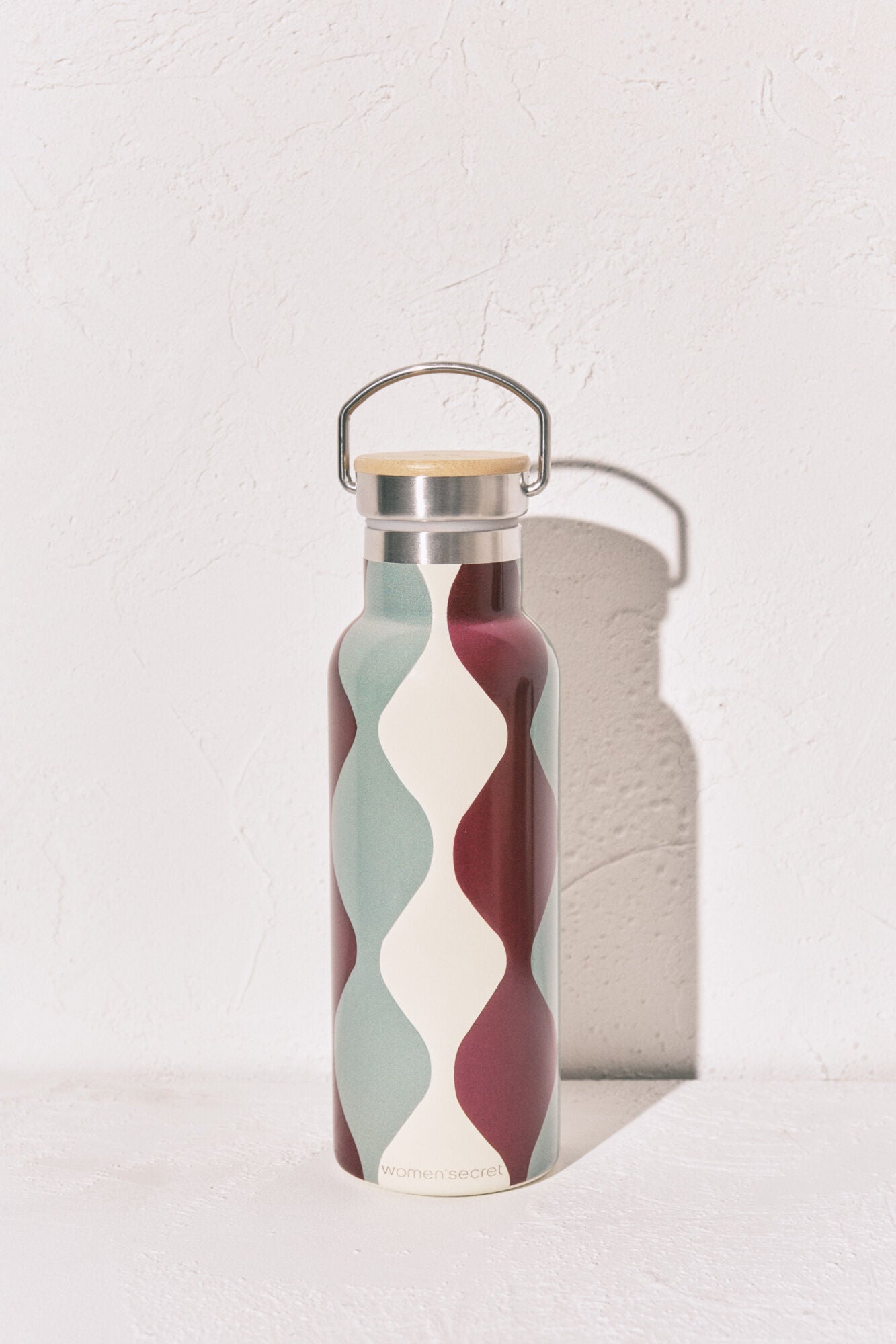 Stainless steel bottle