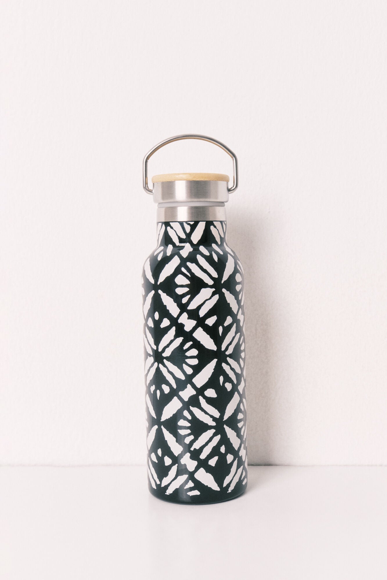 Stainless steel bottle