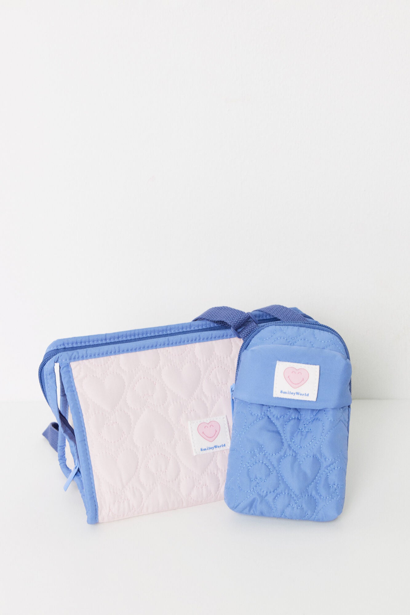 Smiley nylon mobile case