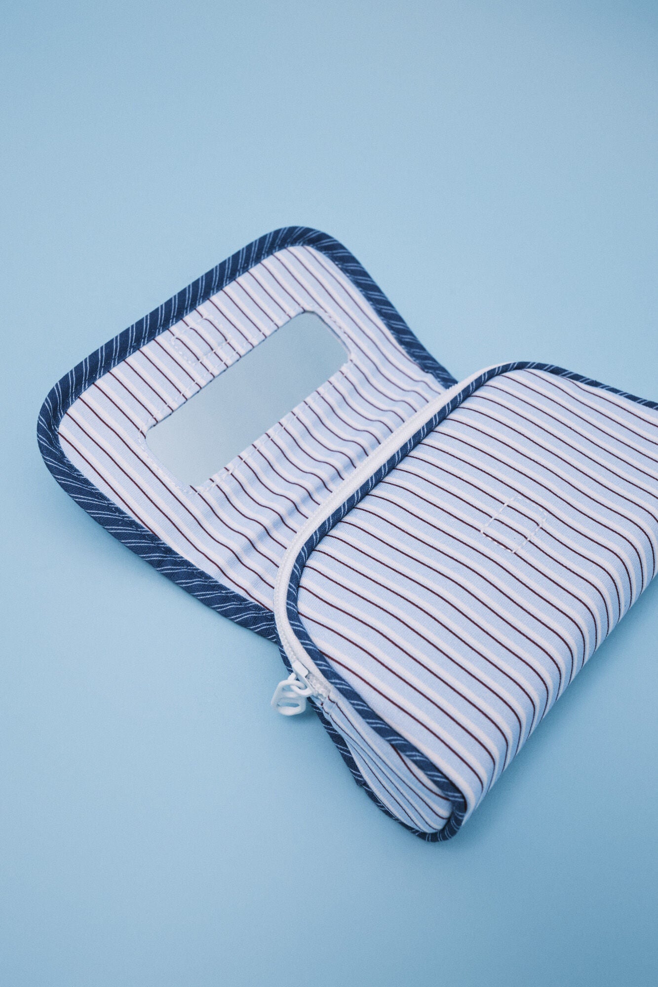 SMALL VANITY CASE