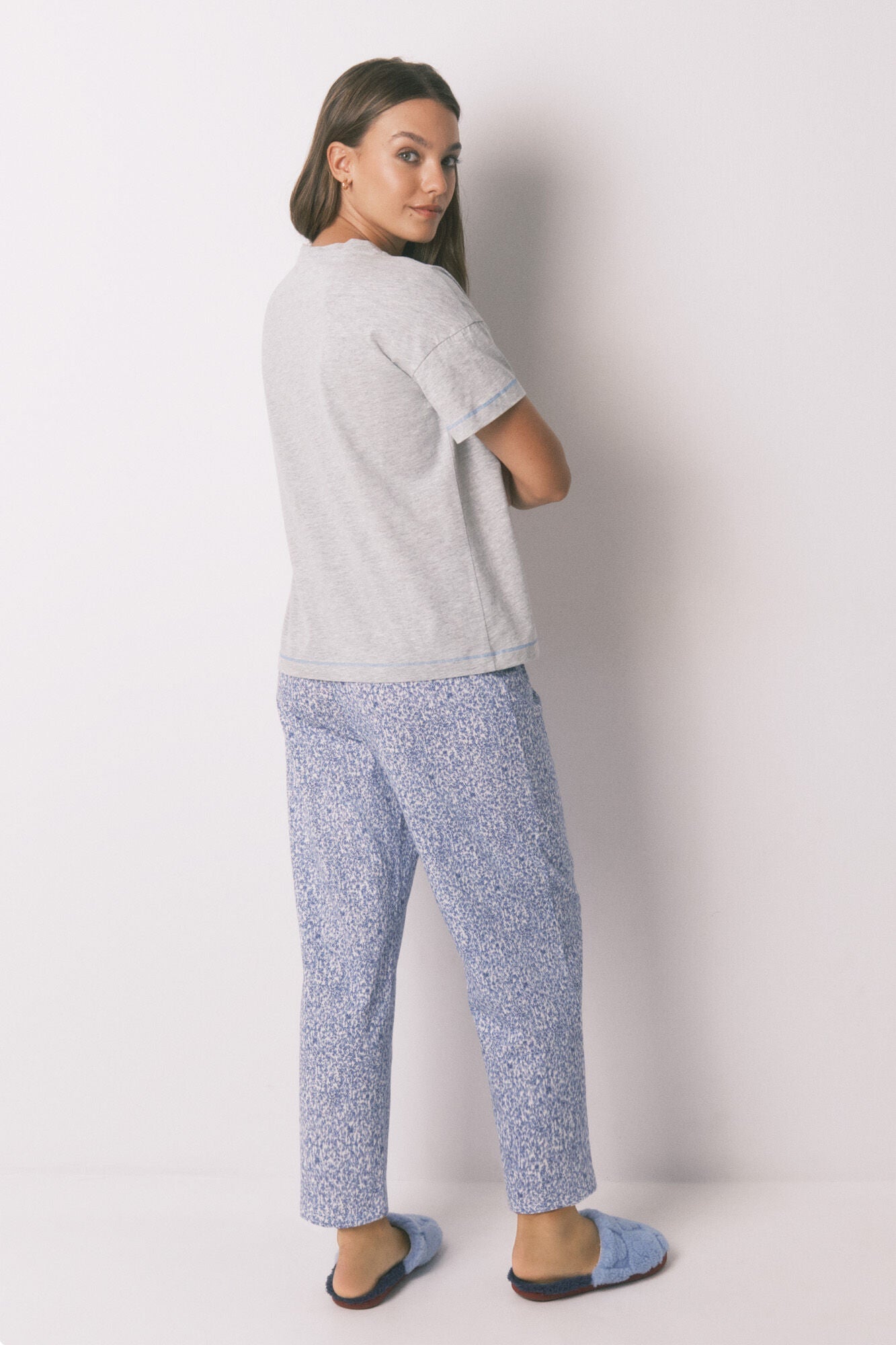 Mickey grey cotton capri pyjamas