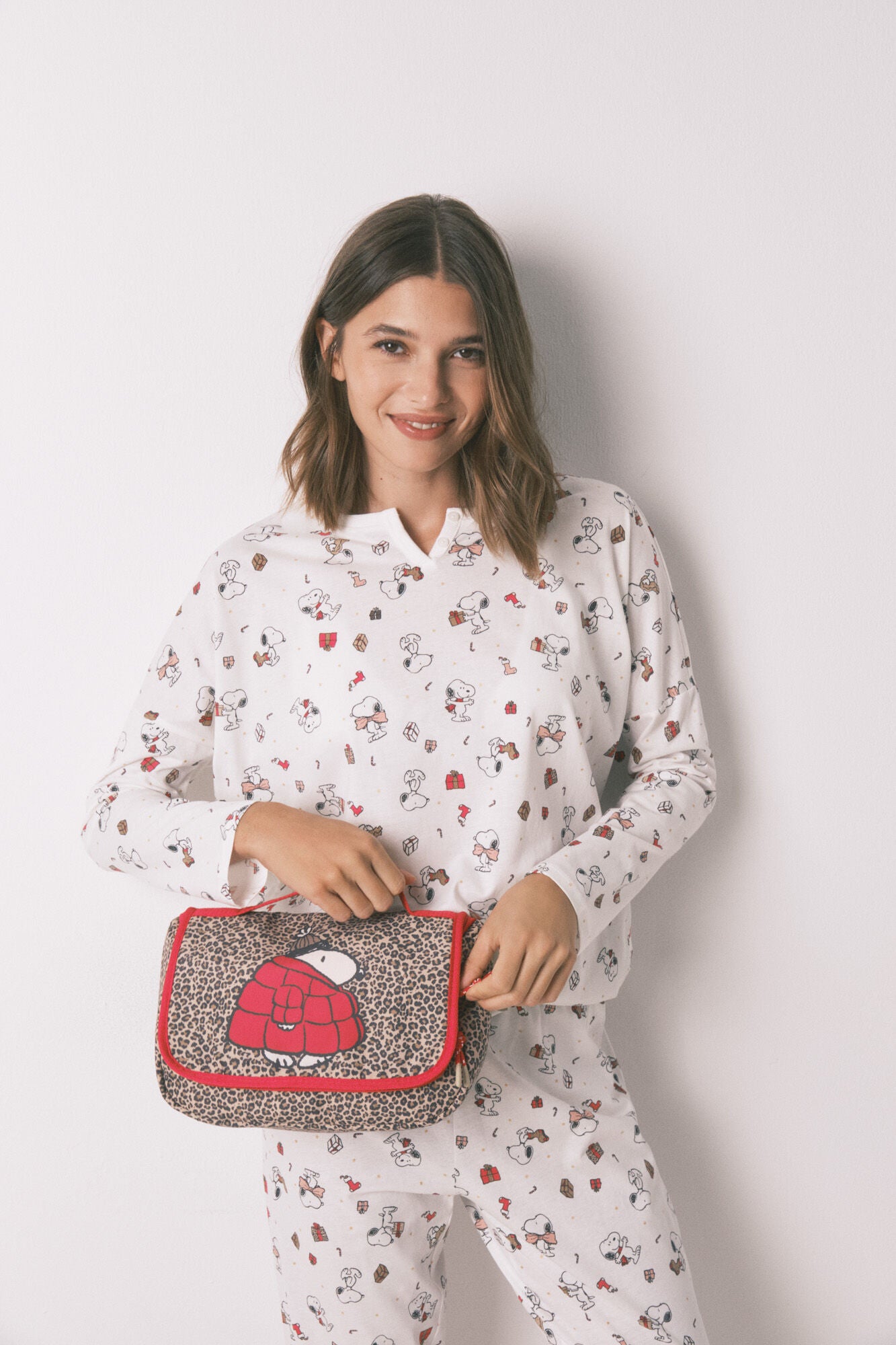 Long 100% cotton white pajamas Snoopy