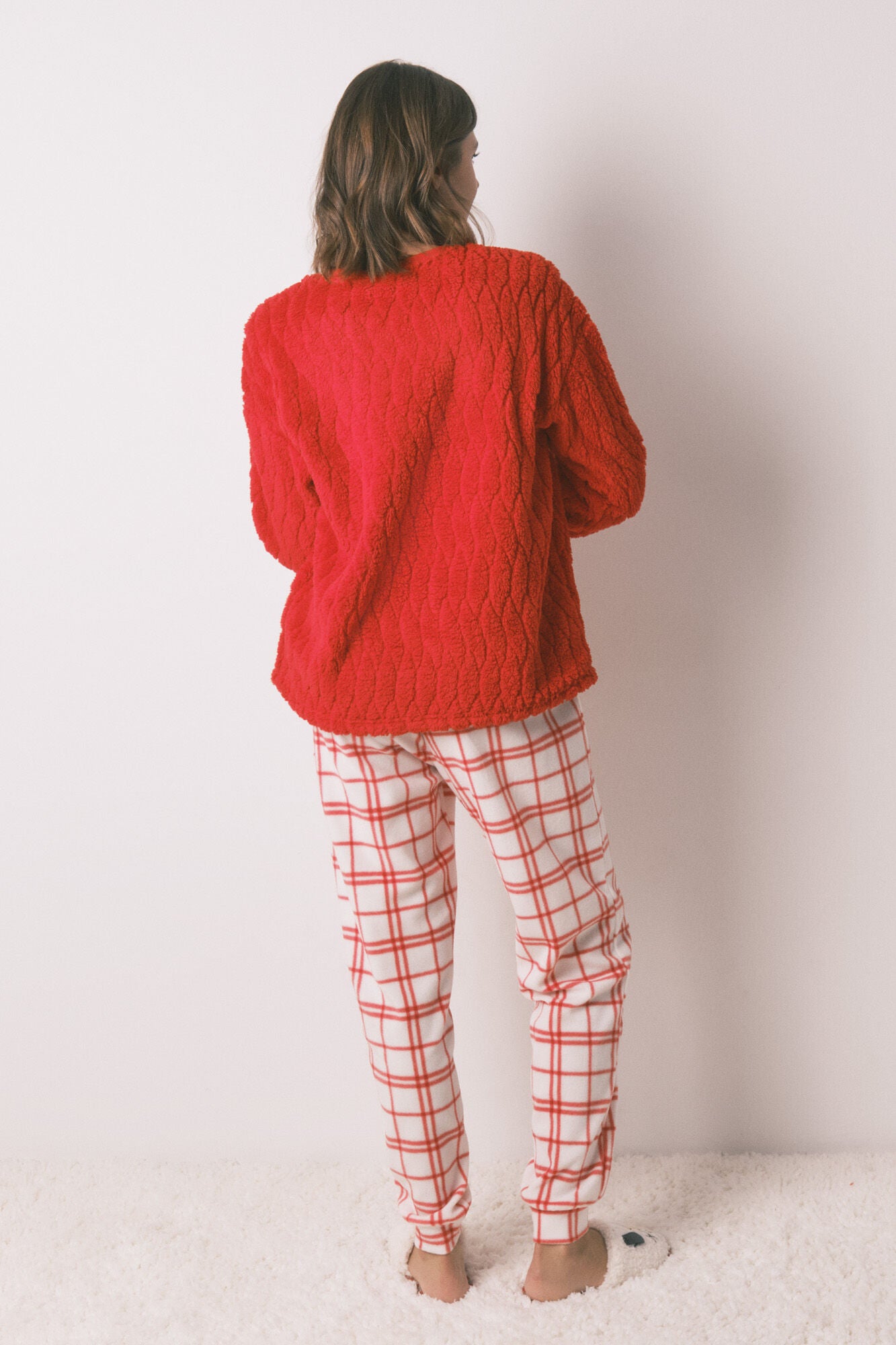 Long fleece pajamas red checks Snoopy