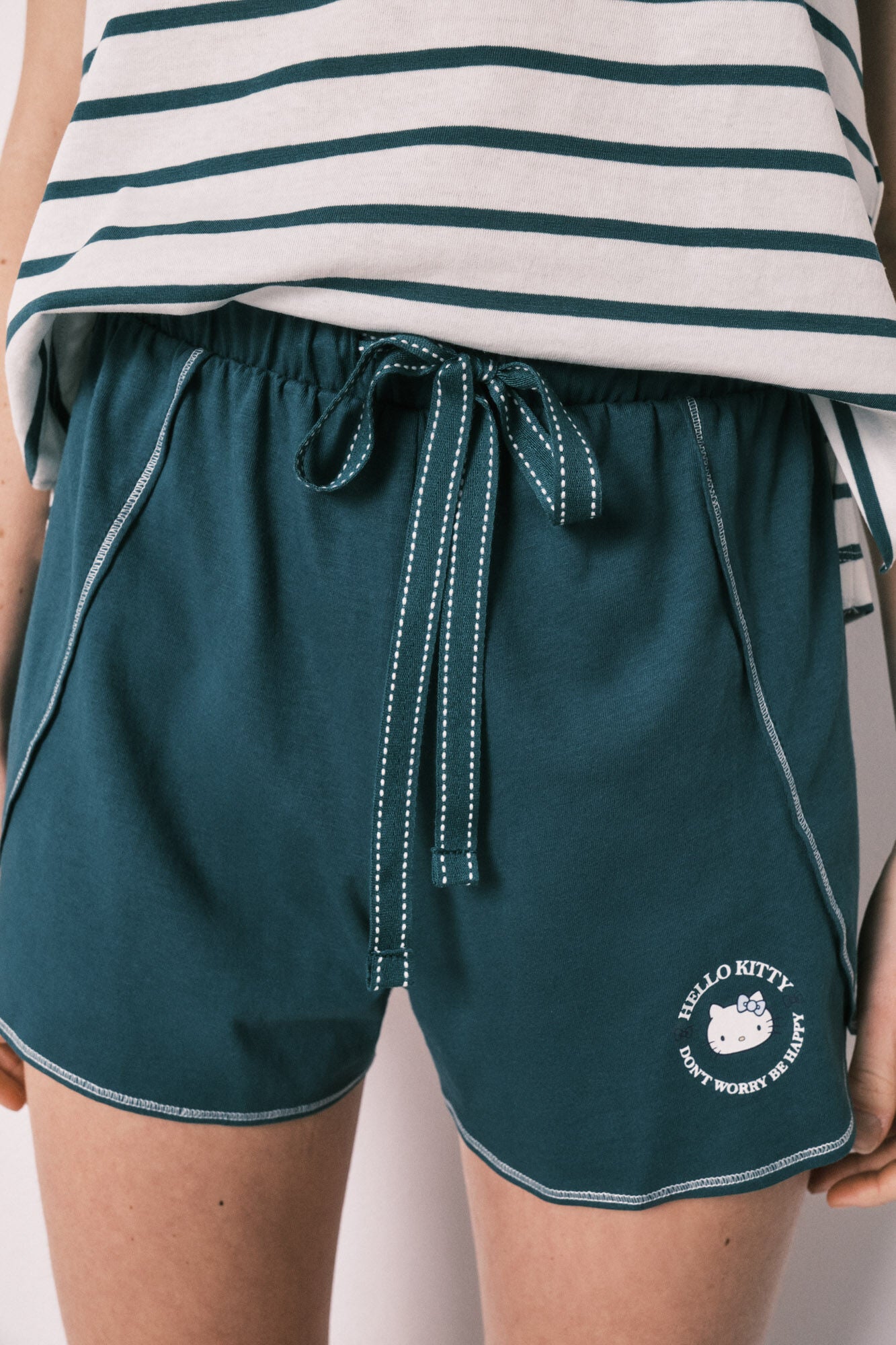 Hello Kitty striped short pajamas
