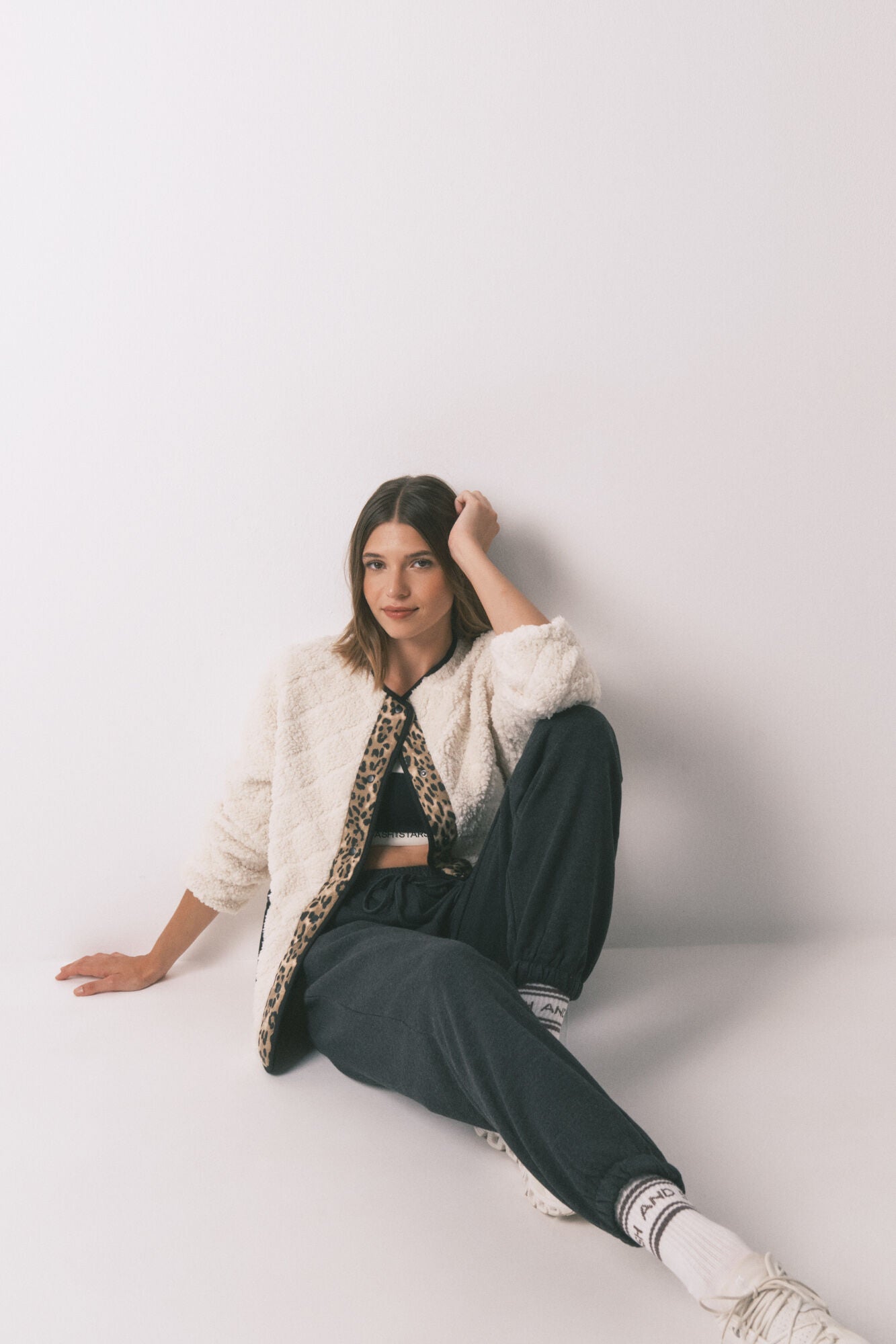 Reversible short jacket in animal print