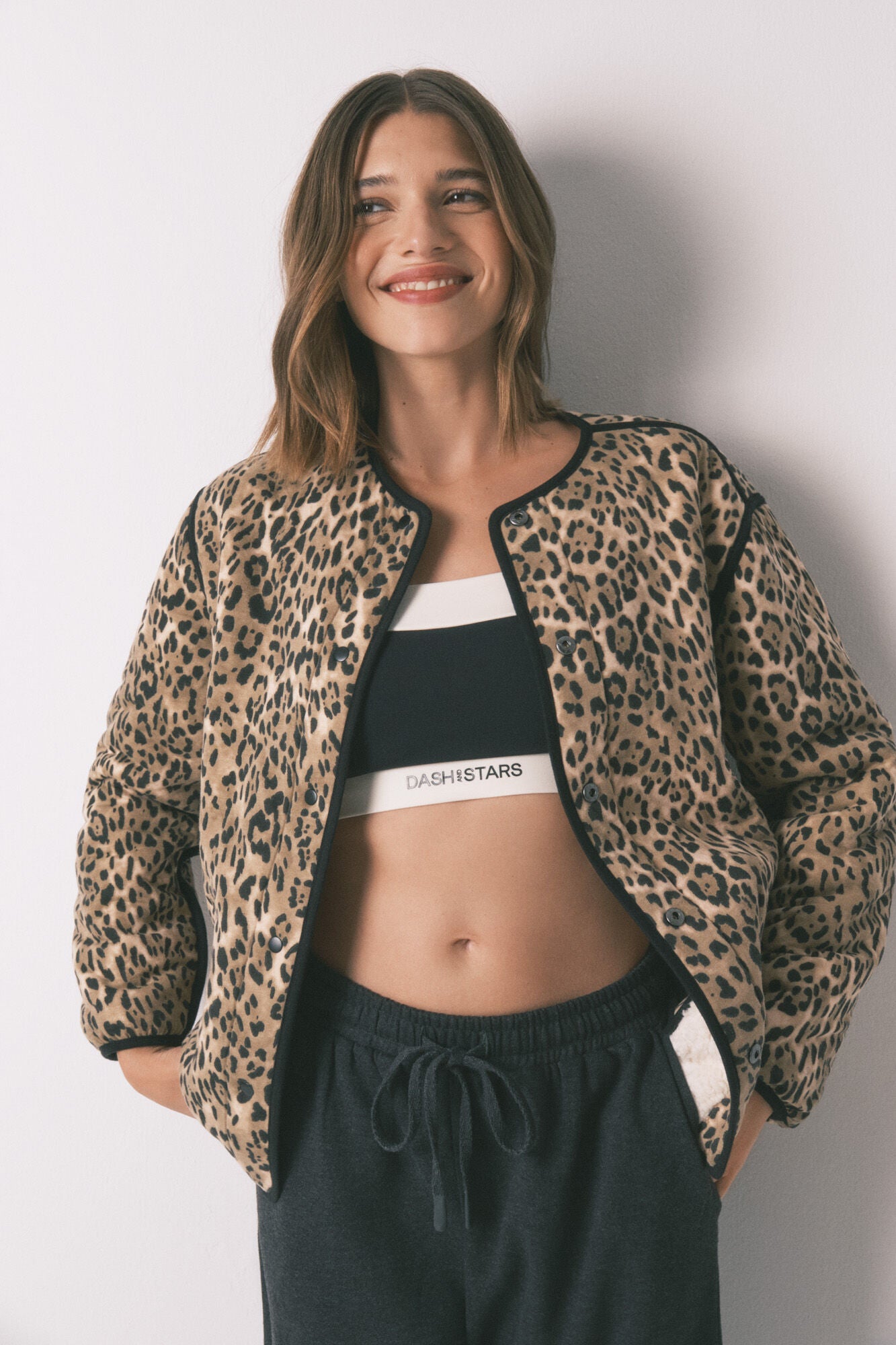 Reversible short jacket in animal print