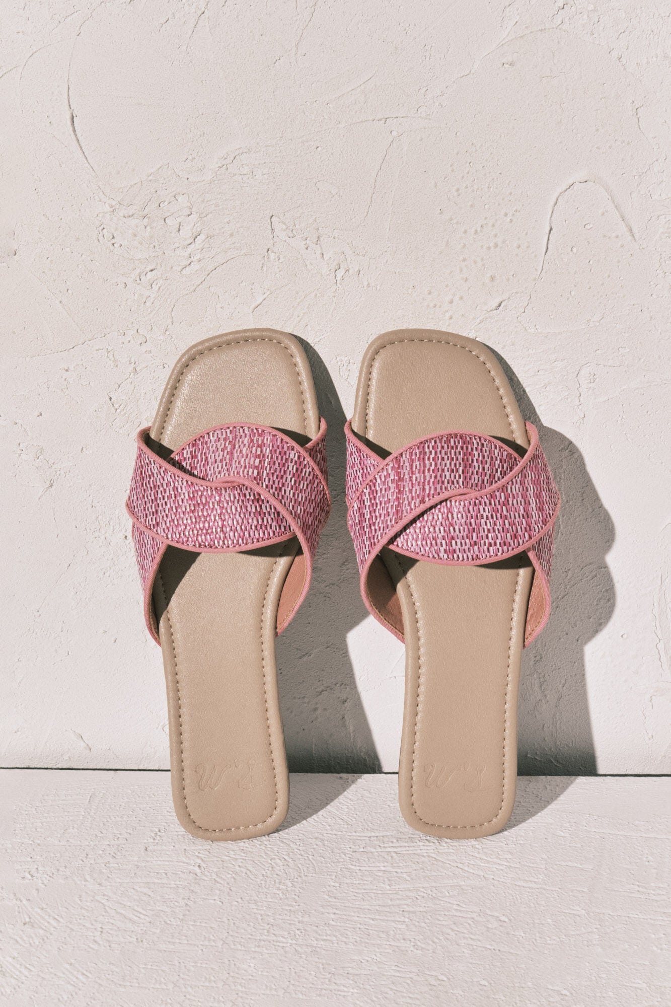 Pink raffia mule sandals