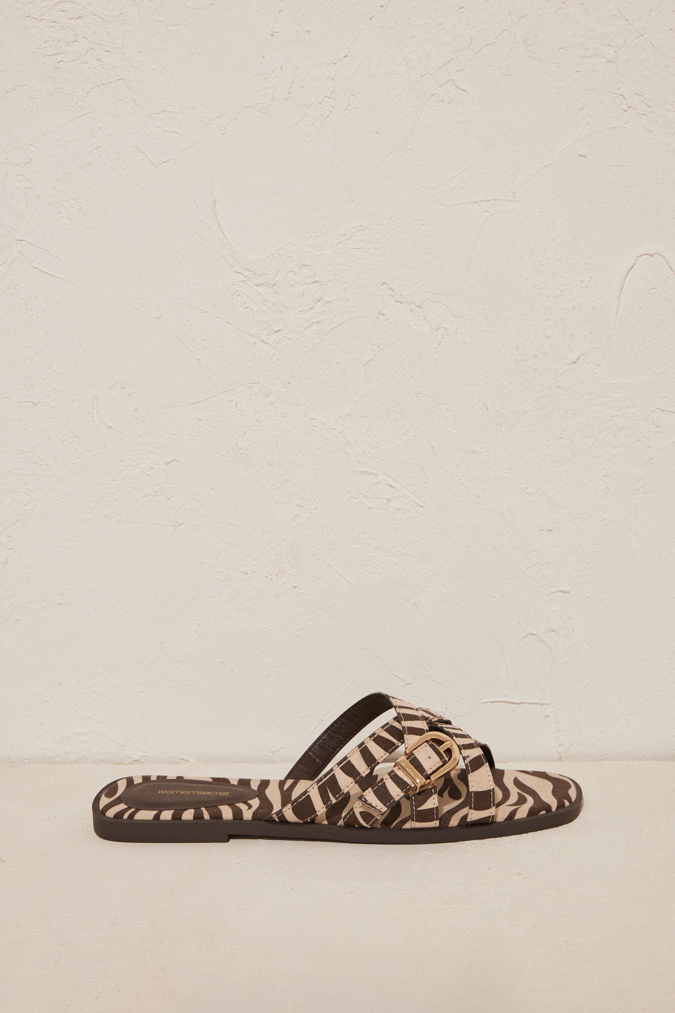 ZeBras flat sandals