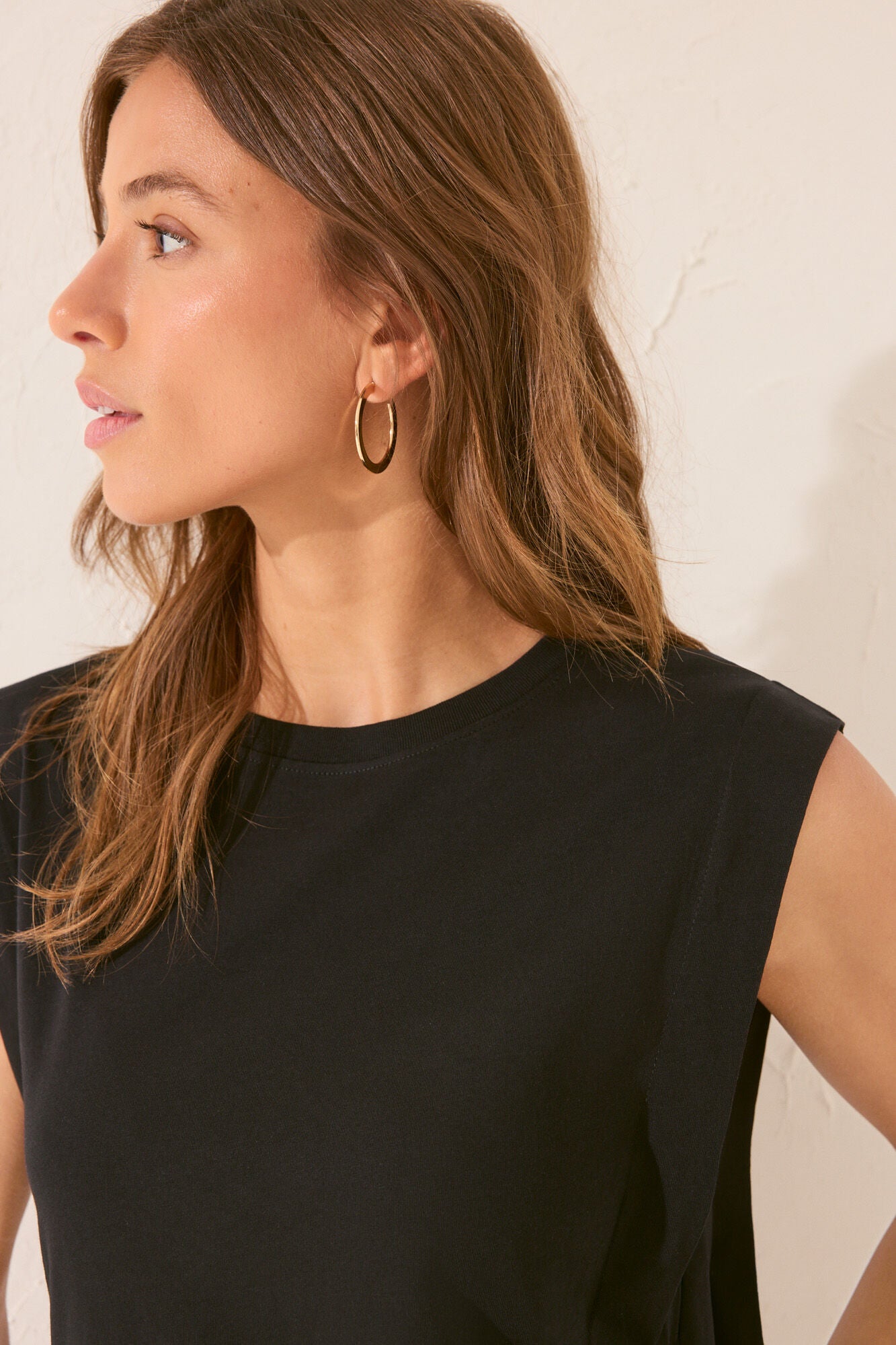 Black sleeves T-shirt