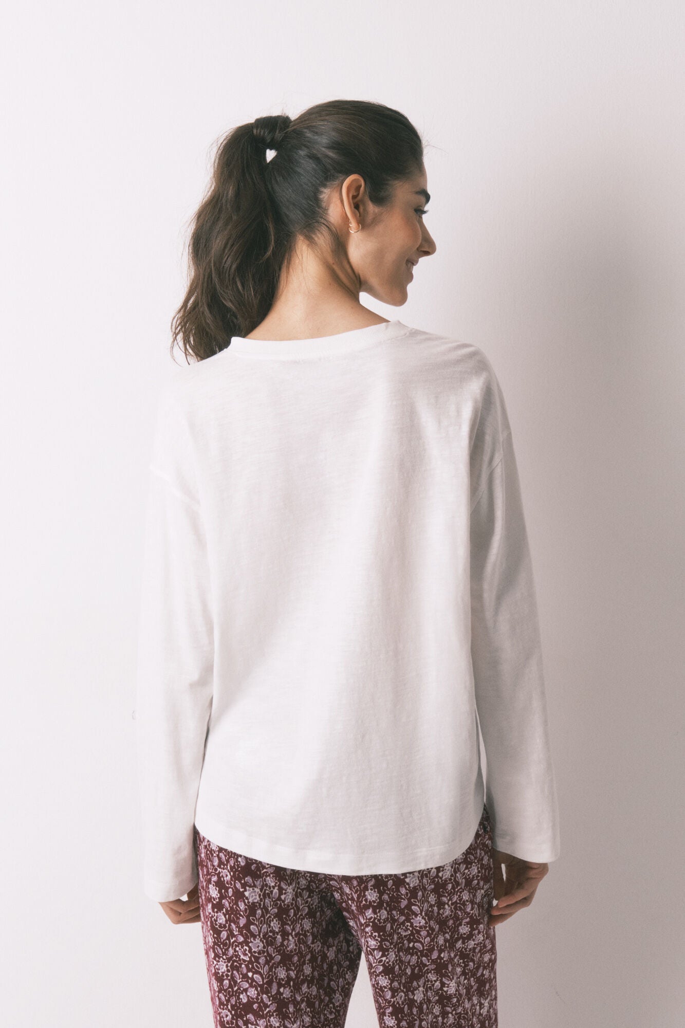 White 100% cotton long sleeve T-shirt