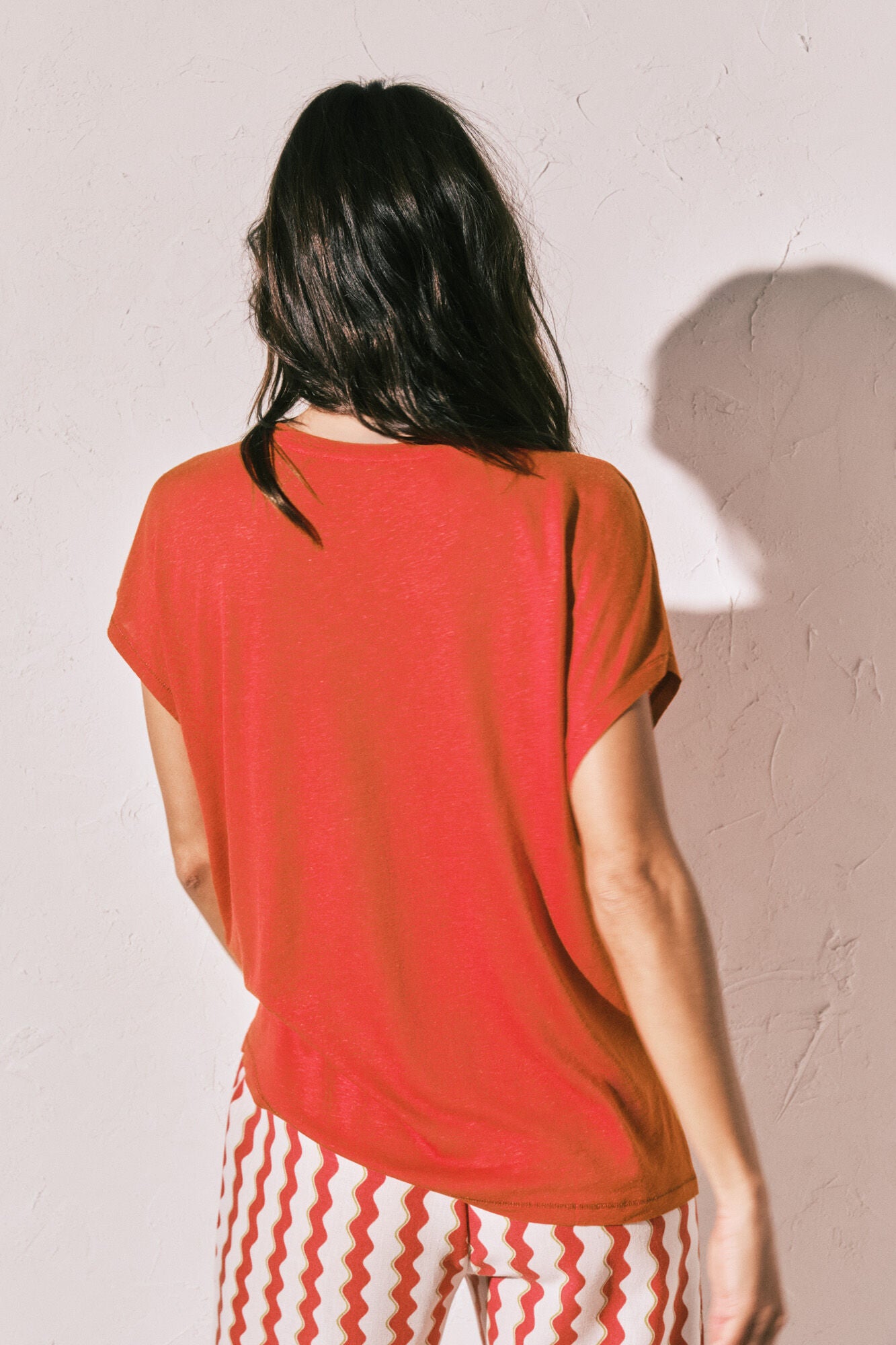 Coral short-sleeved t-shirt
