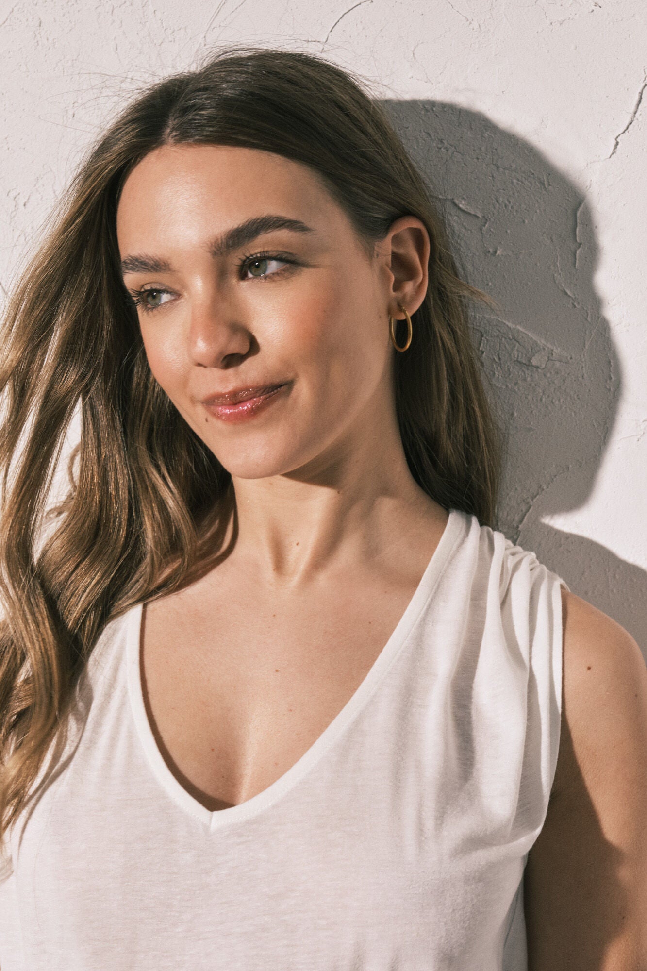 Ivory sleeveless T-shirt