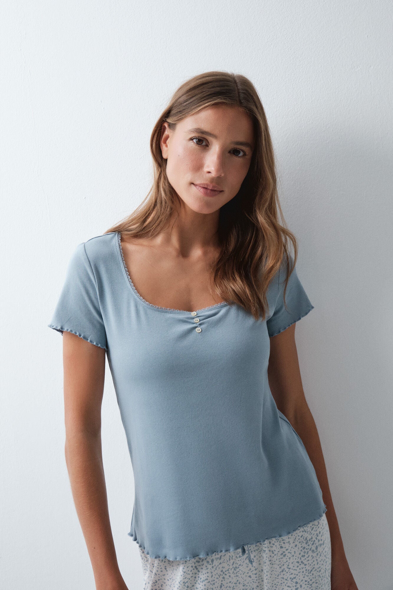 SHORT SLEEVES T SHIRT