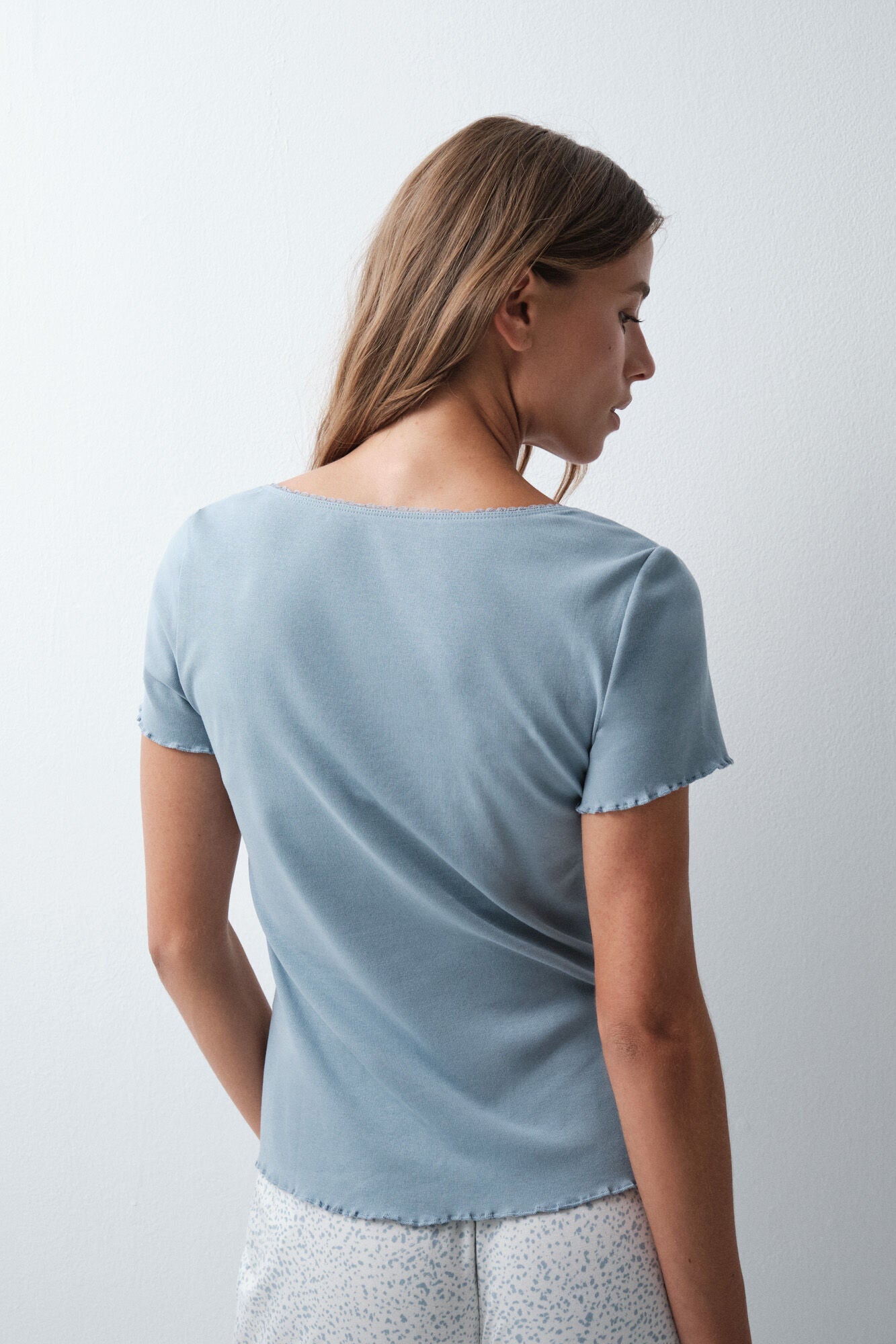 SHORT SLEEVES T SHIRT