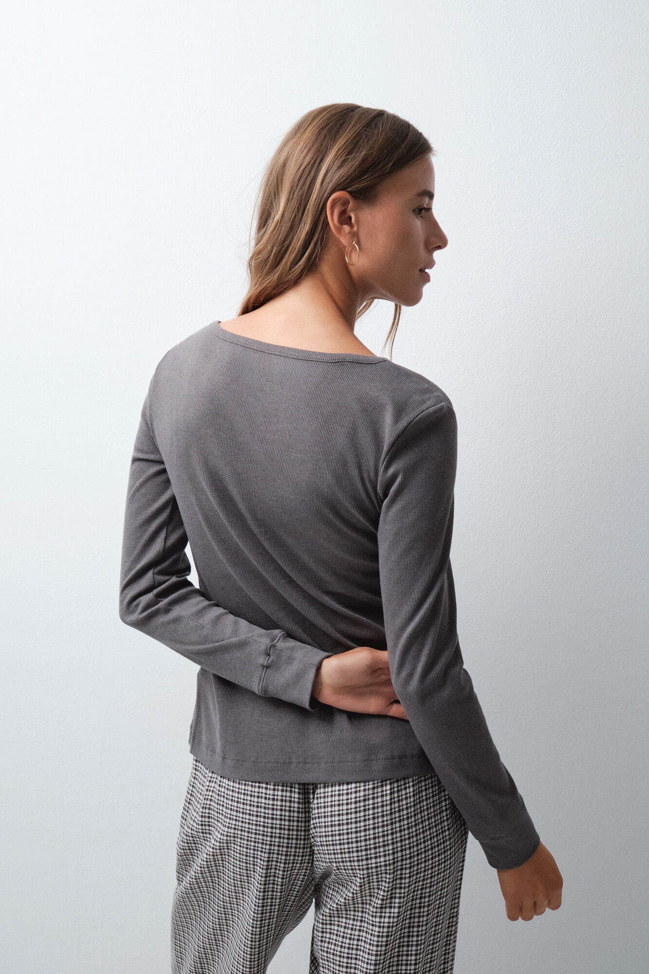 LONG SLEEVES T SHIRT