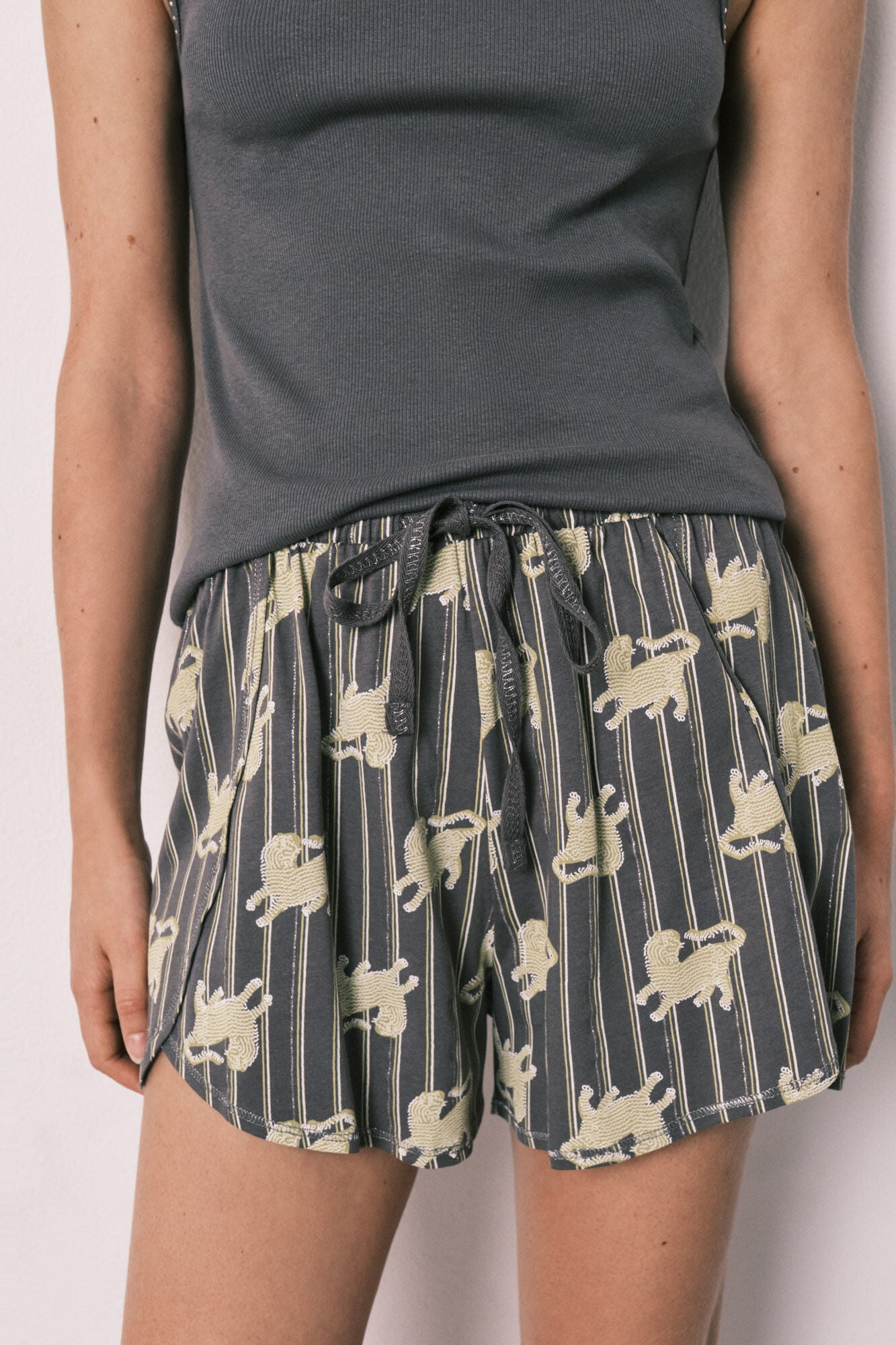Short gray cotton pajamas