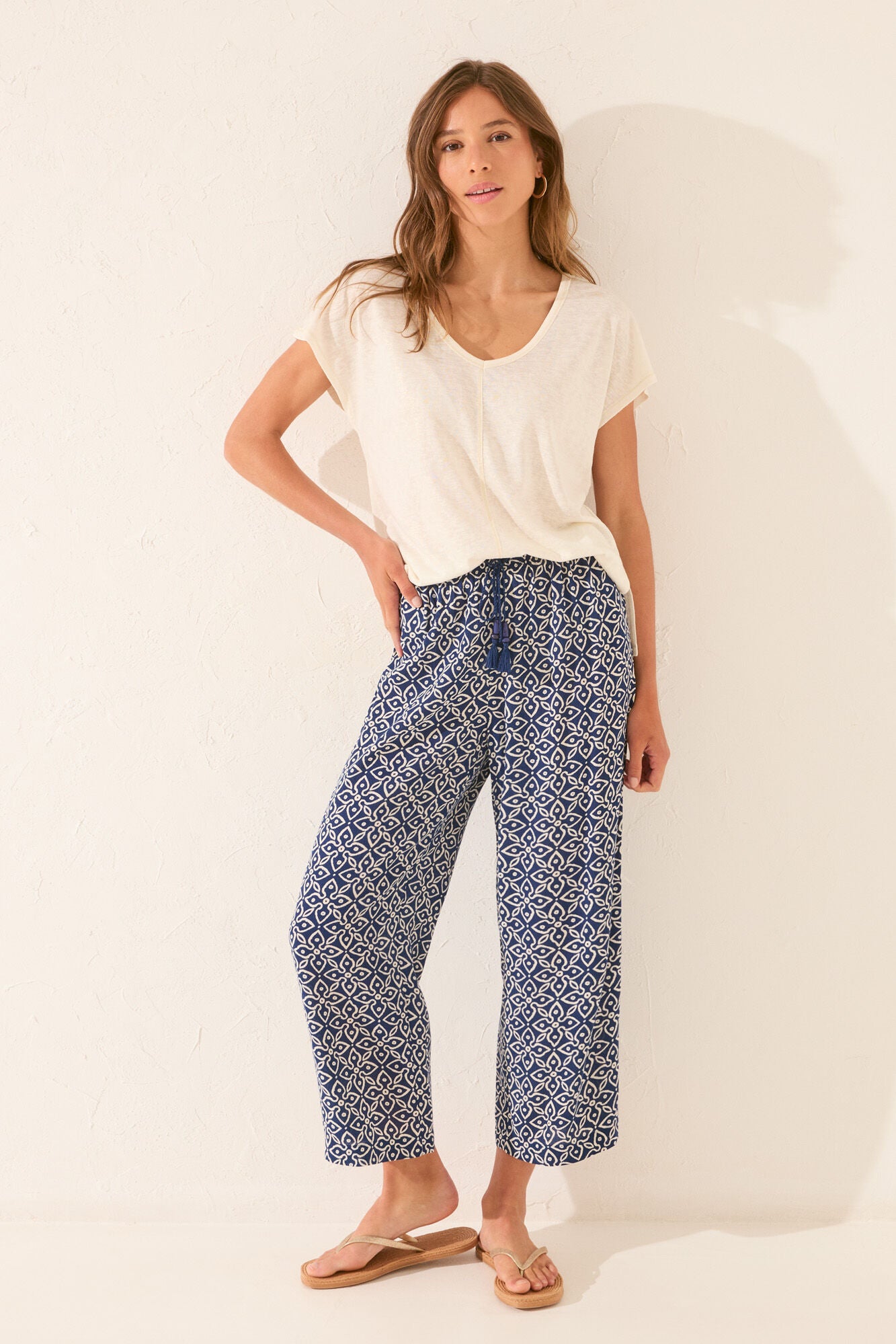 Stamp print Capri trouser