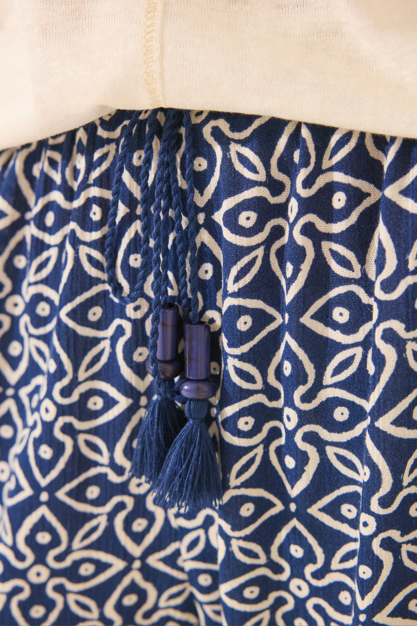 Stamp print Capri trouser