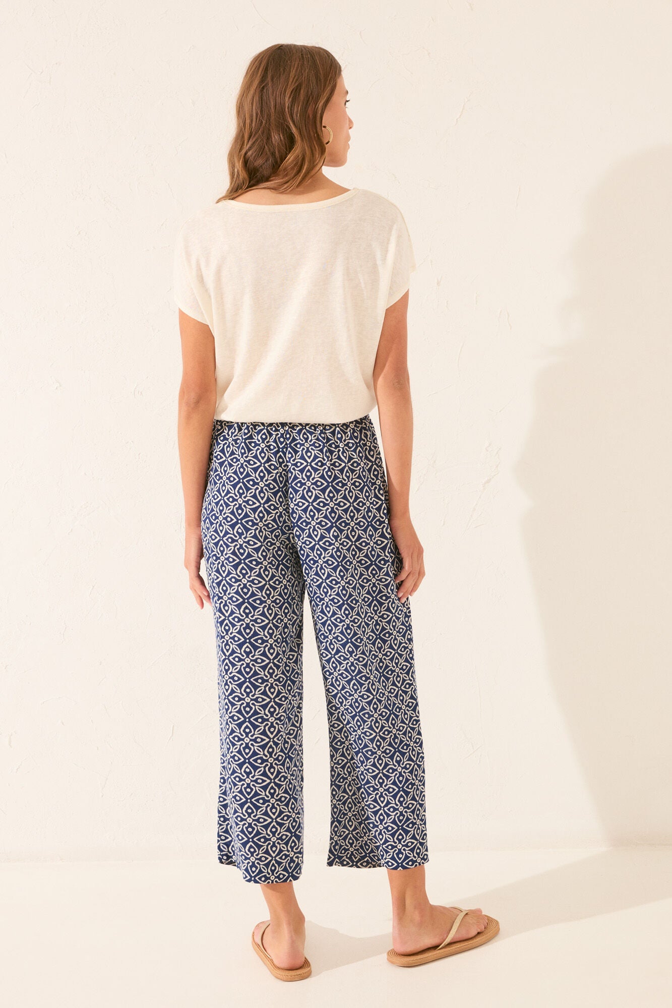 Stamp print Capri trouser