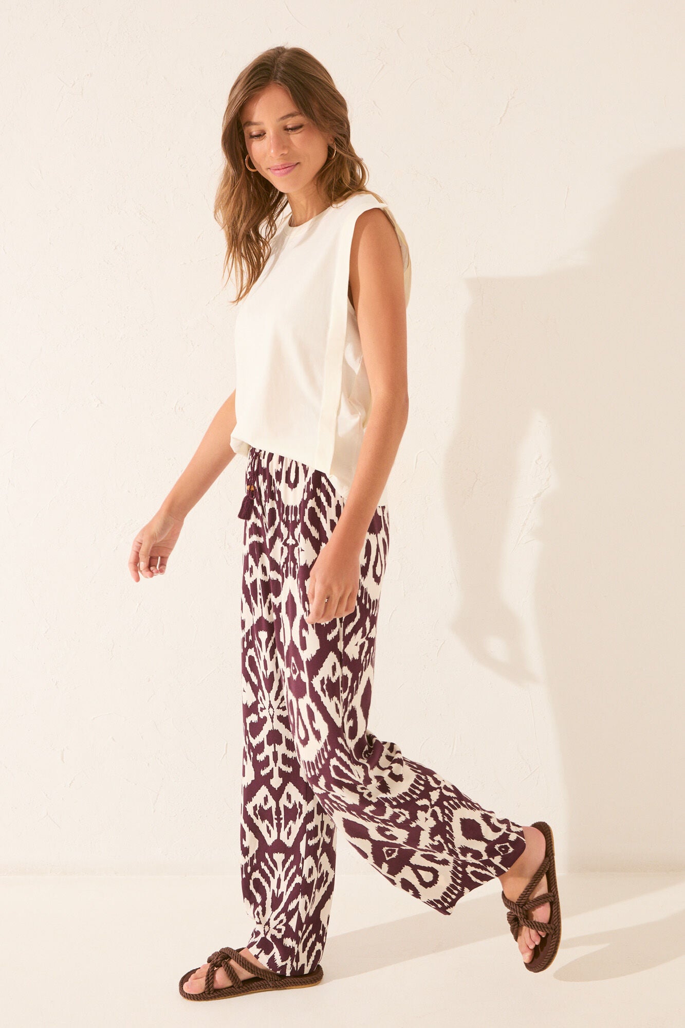 Trouser with floral print