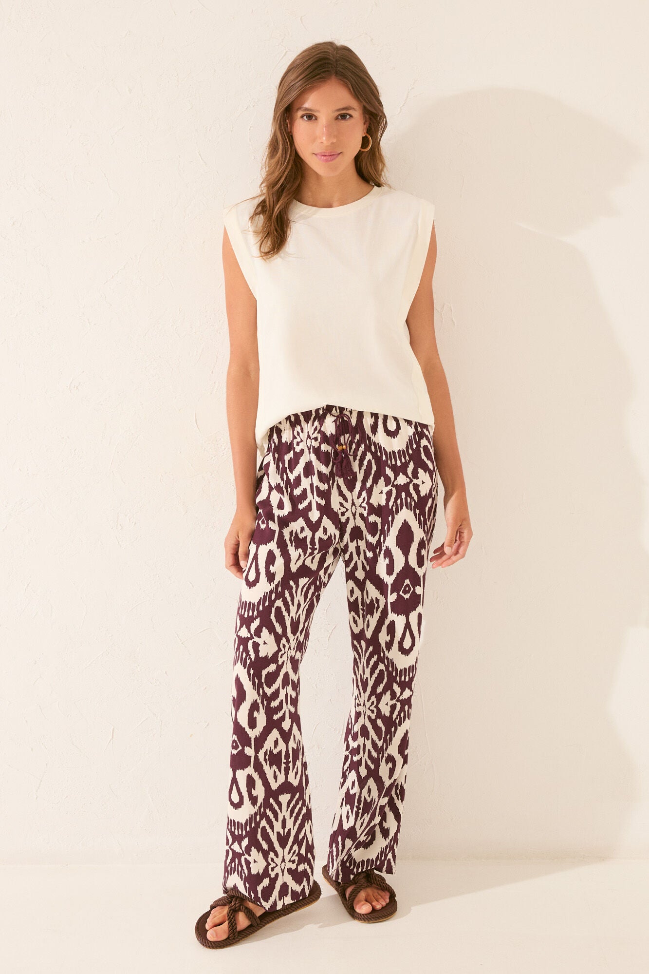 Trouser with floral print