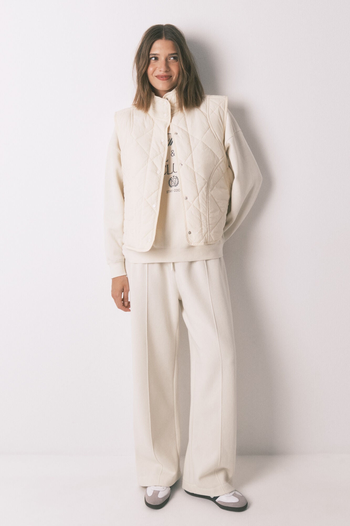 White fine terry cloth long trousers