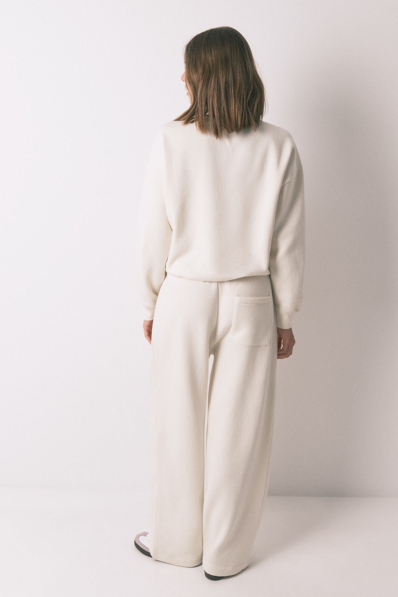 White fine terry cloth long trousers