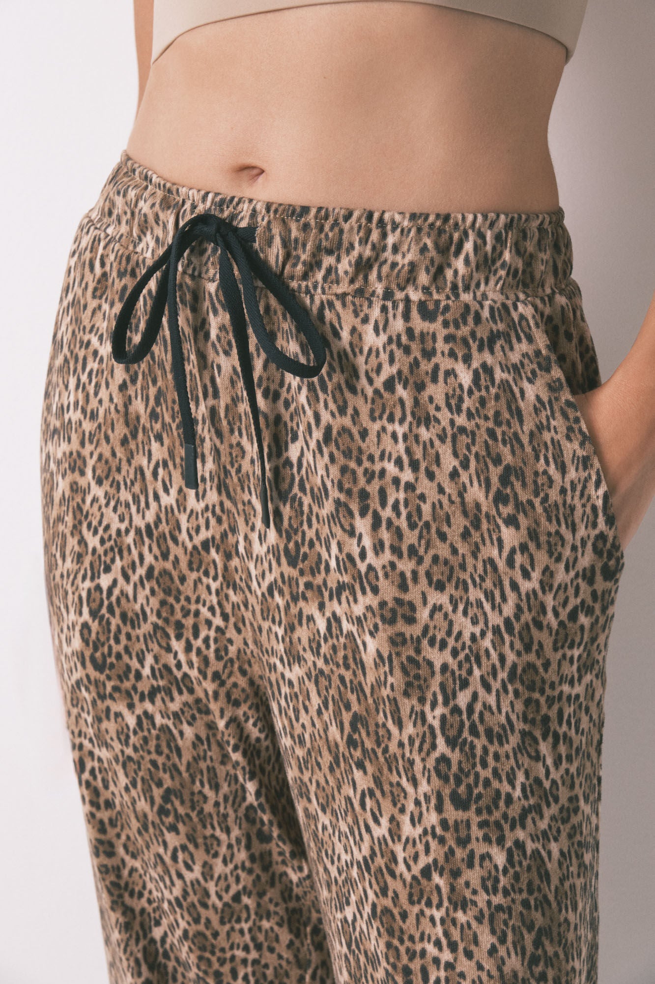 Carrot animal print brown long trousers