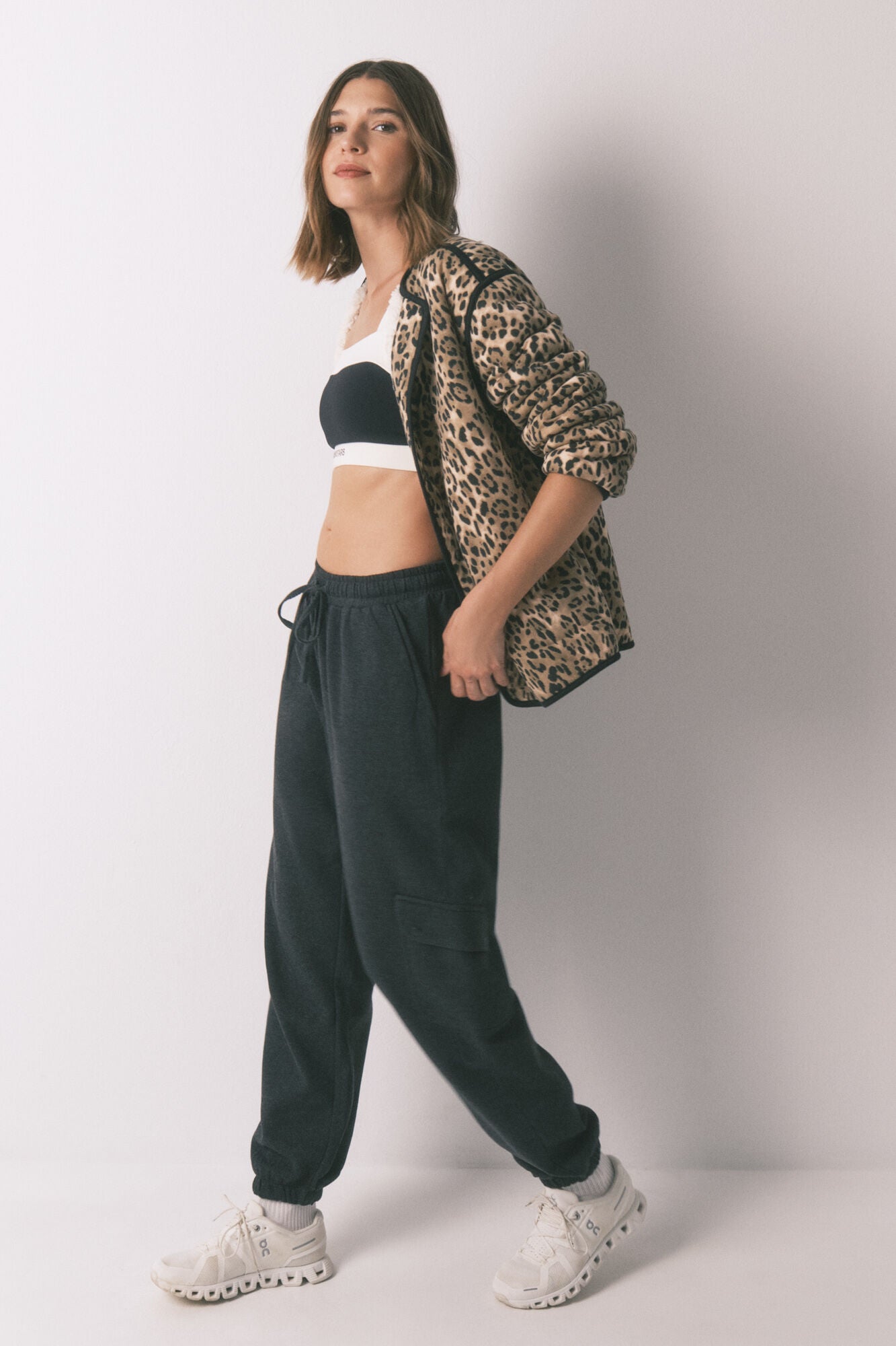 Long trousers in fine gray terrycloth carrot print