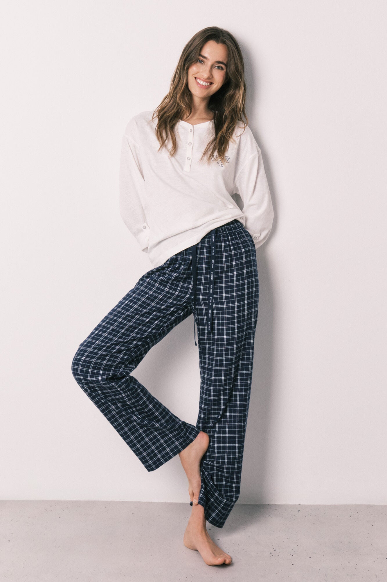 Blue plaid long trousers