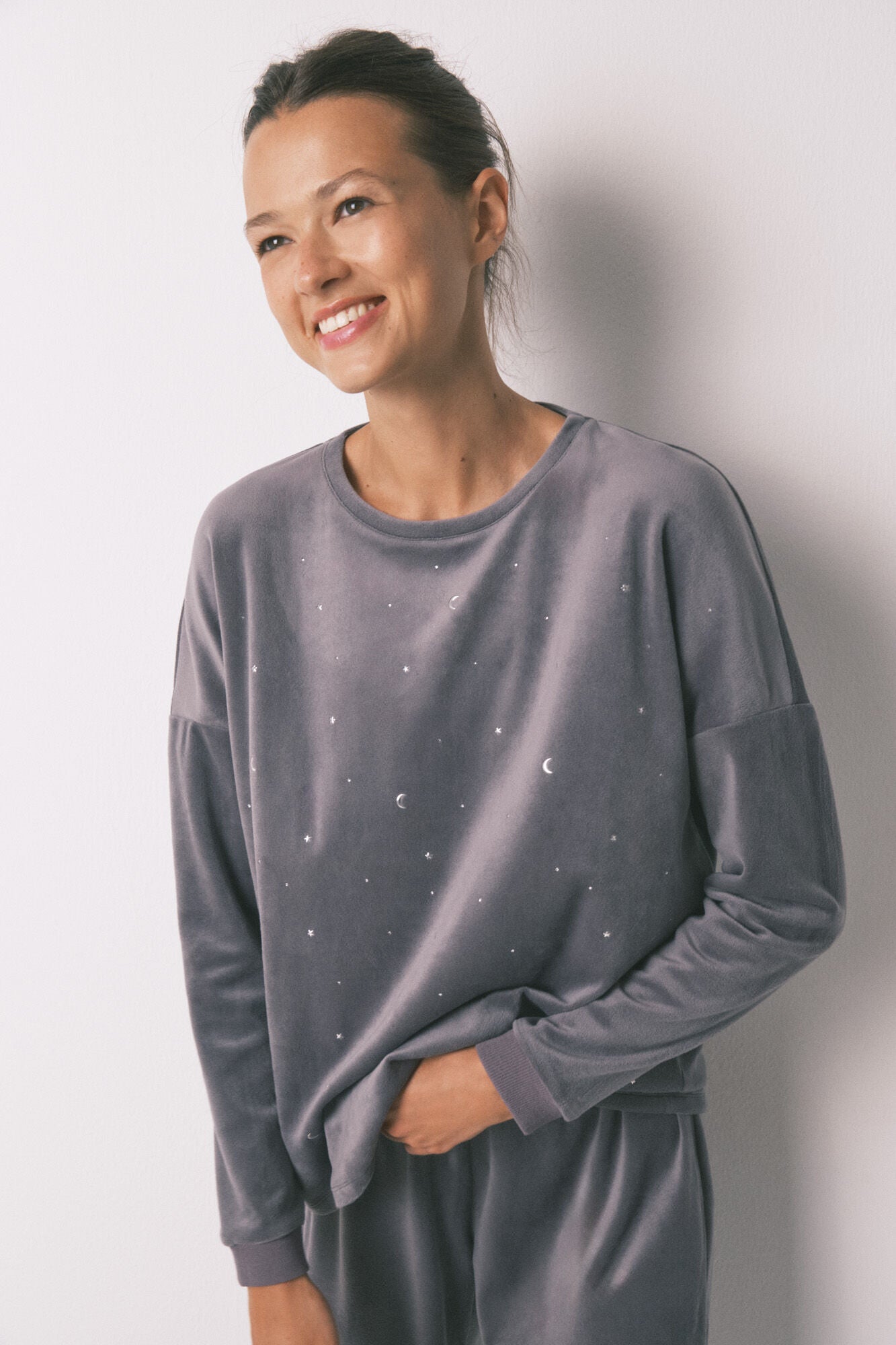 Long soft velvet pajamas, gray glitter