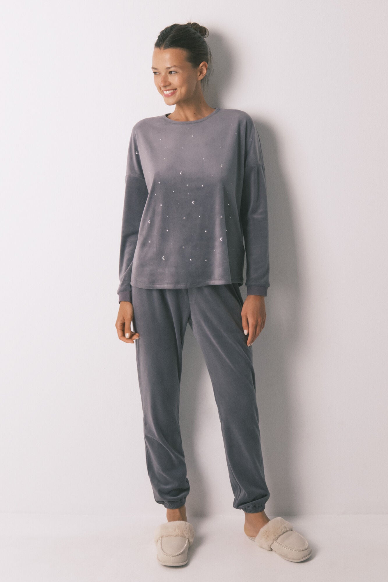 Long soft velvet pajamas, gray glitter