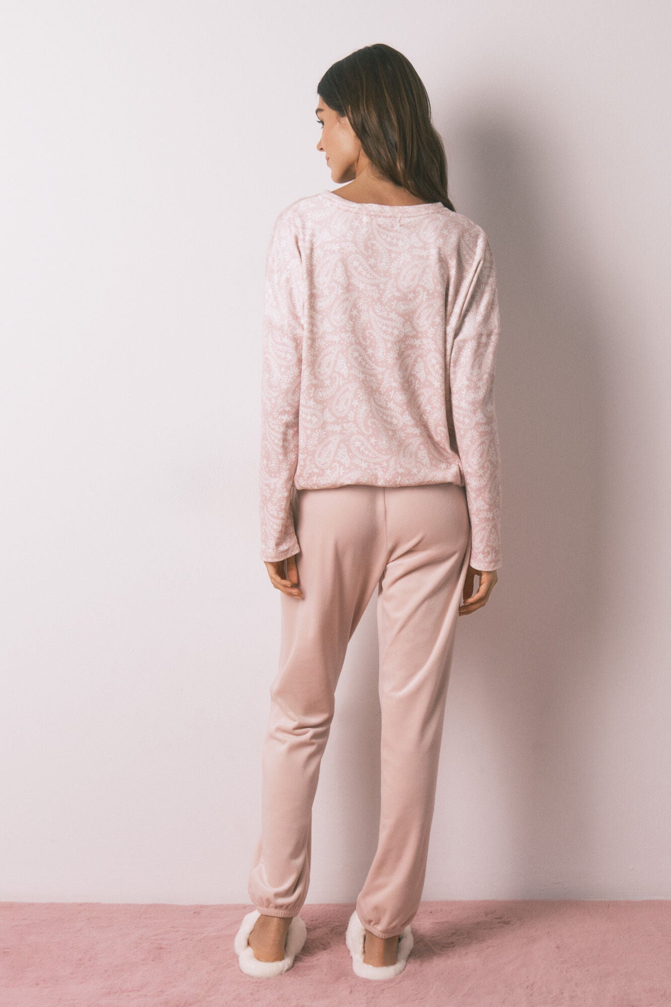 Soft pink glitter velvet long pajamas