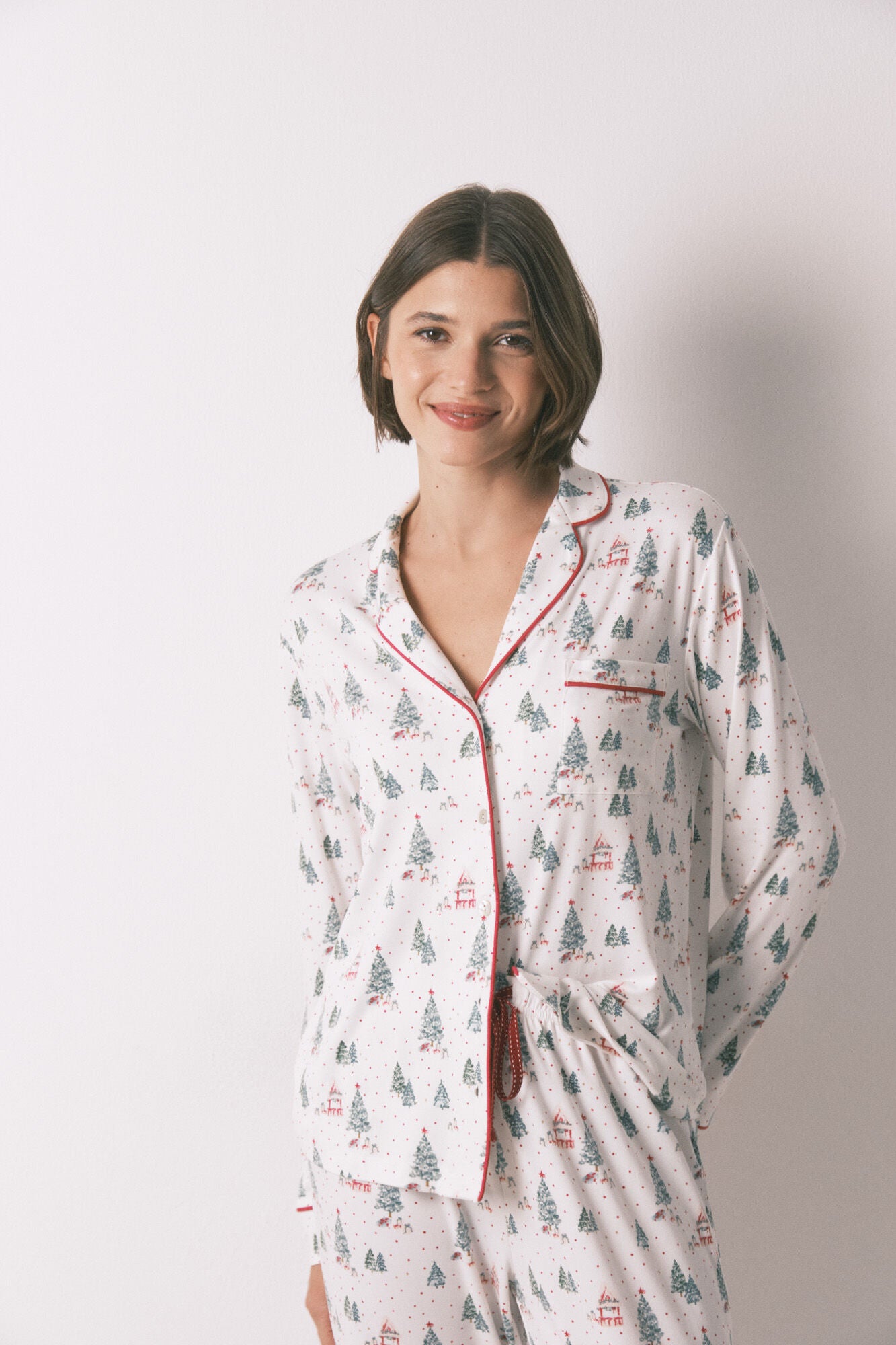 Long white Christmas print classic pyjamas