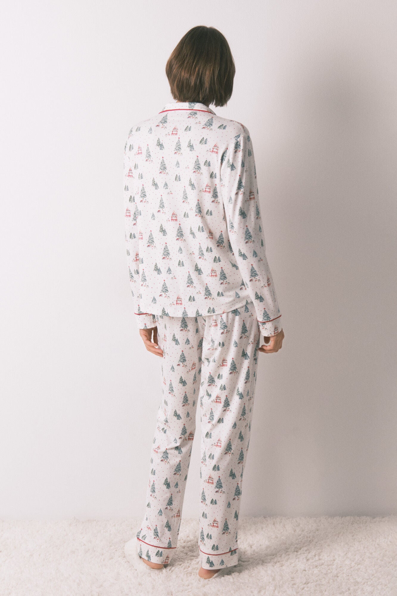 Long white Christmas print classic pyjamas