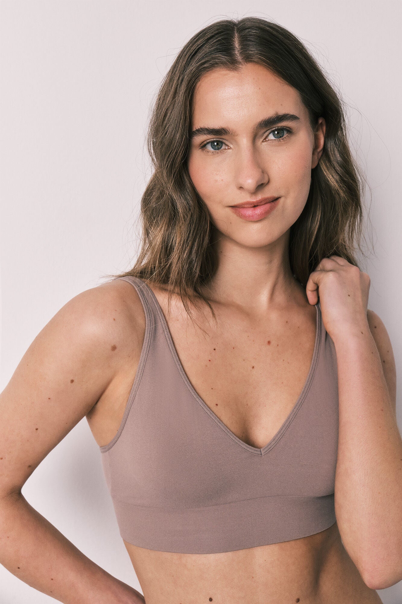 Brown seamless triangle top
