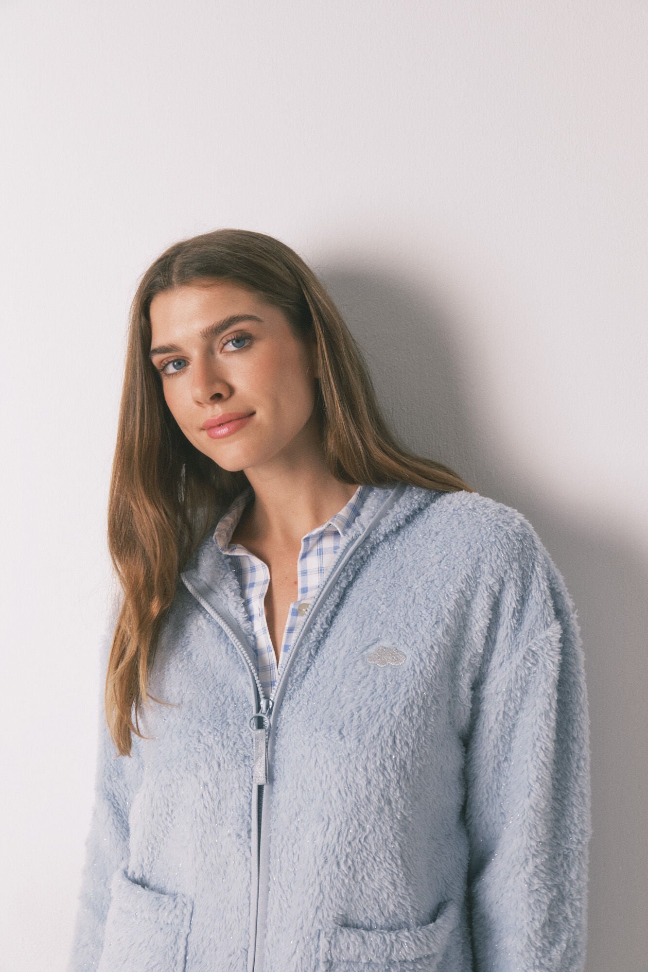 Short robe in blue lurex fur fabric