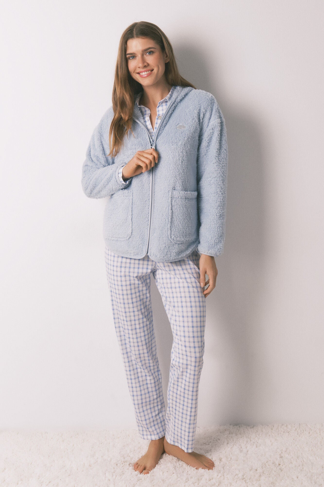 Short robe in blue lurex fur fabric