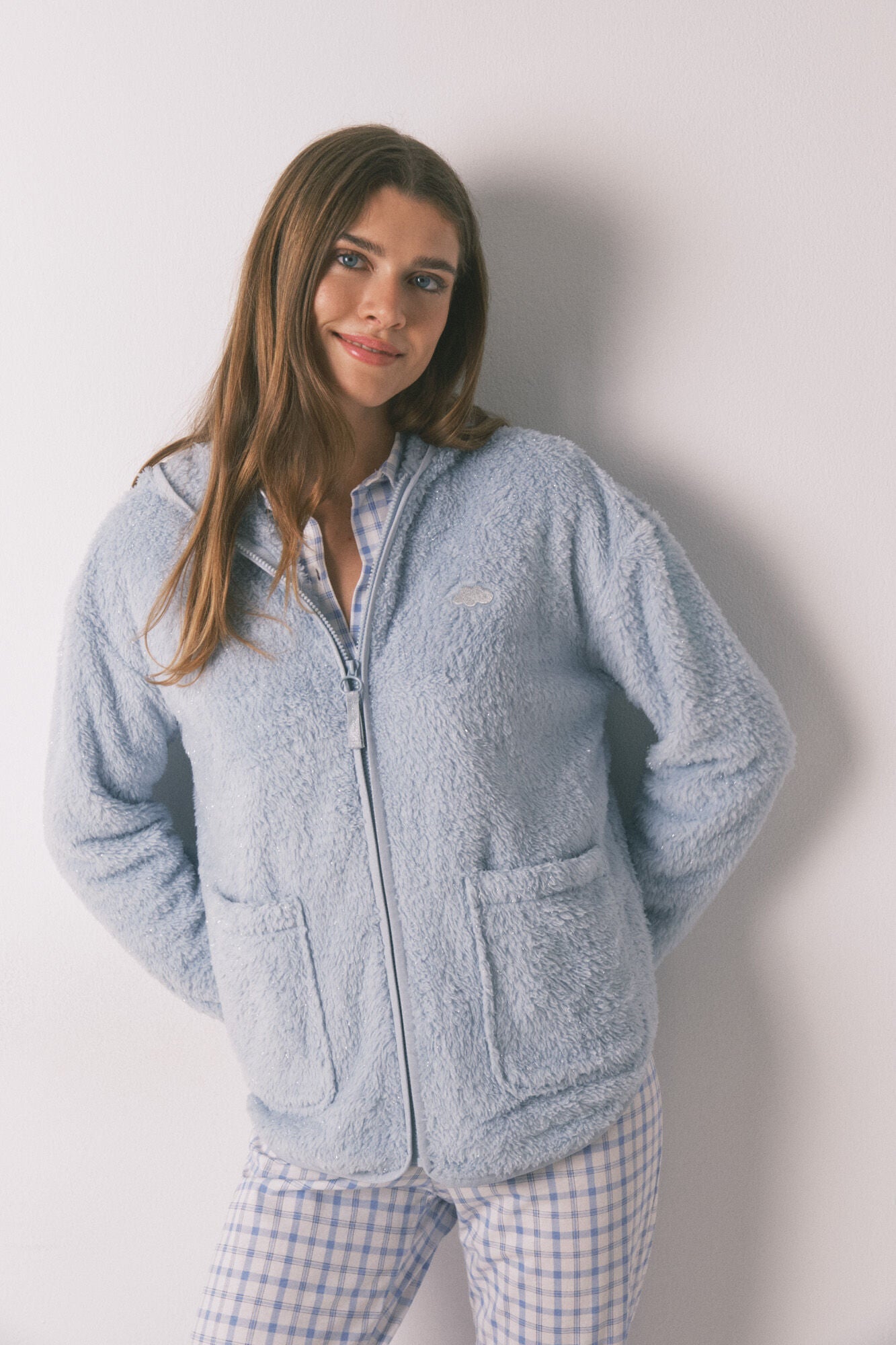 Short robe in blue lurex fur fabric