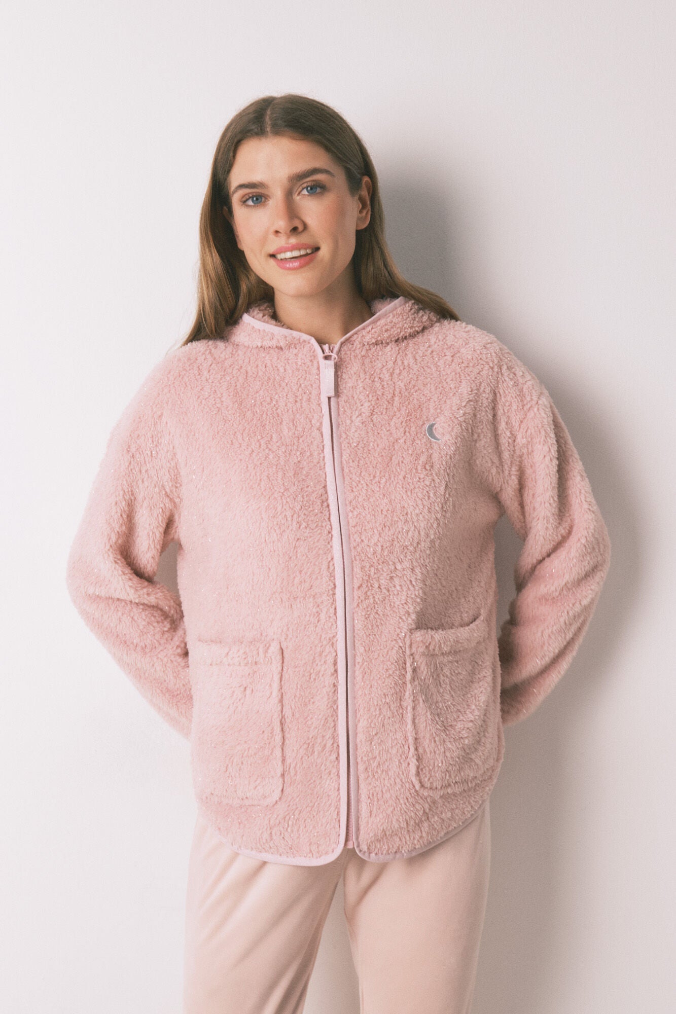 Short robe in pink lurex fur fabric