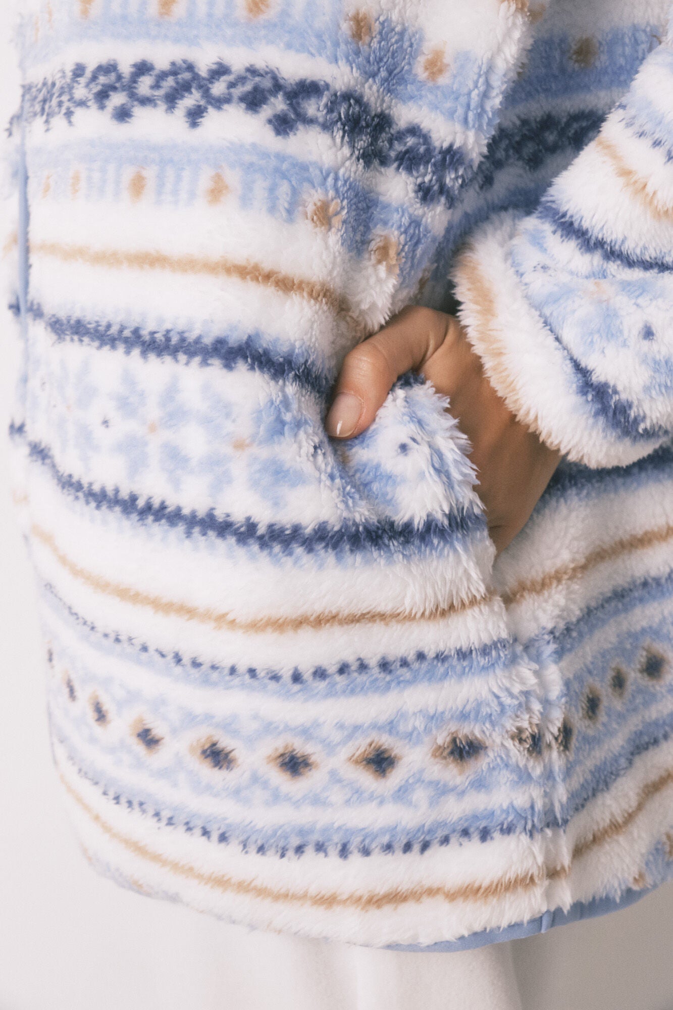 Snoopy hooded robe with decorative borders