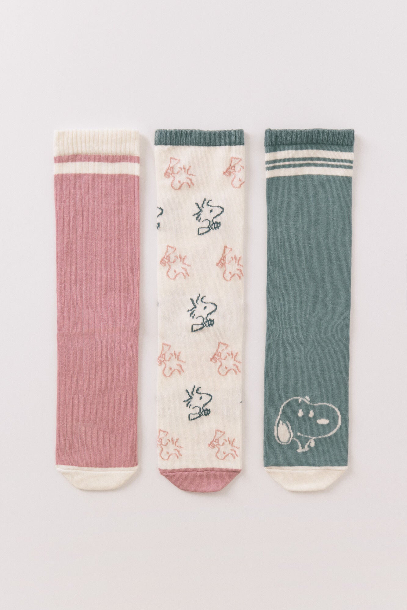 Pack of 3 long Snoopy socks
