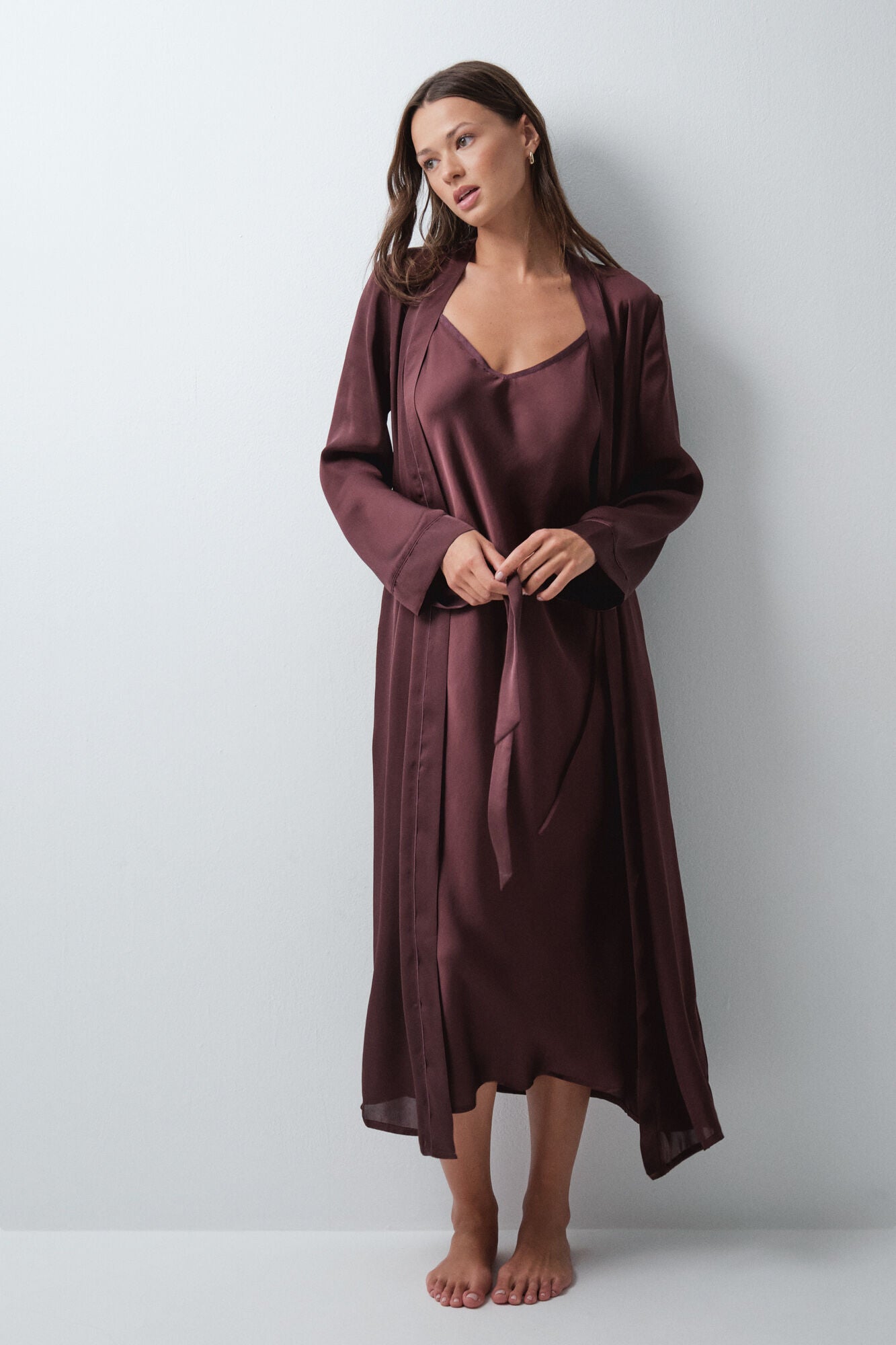 LONG ROBE