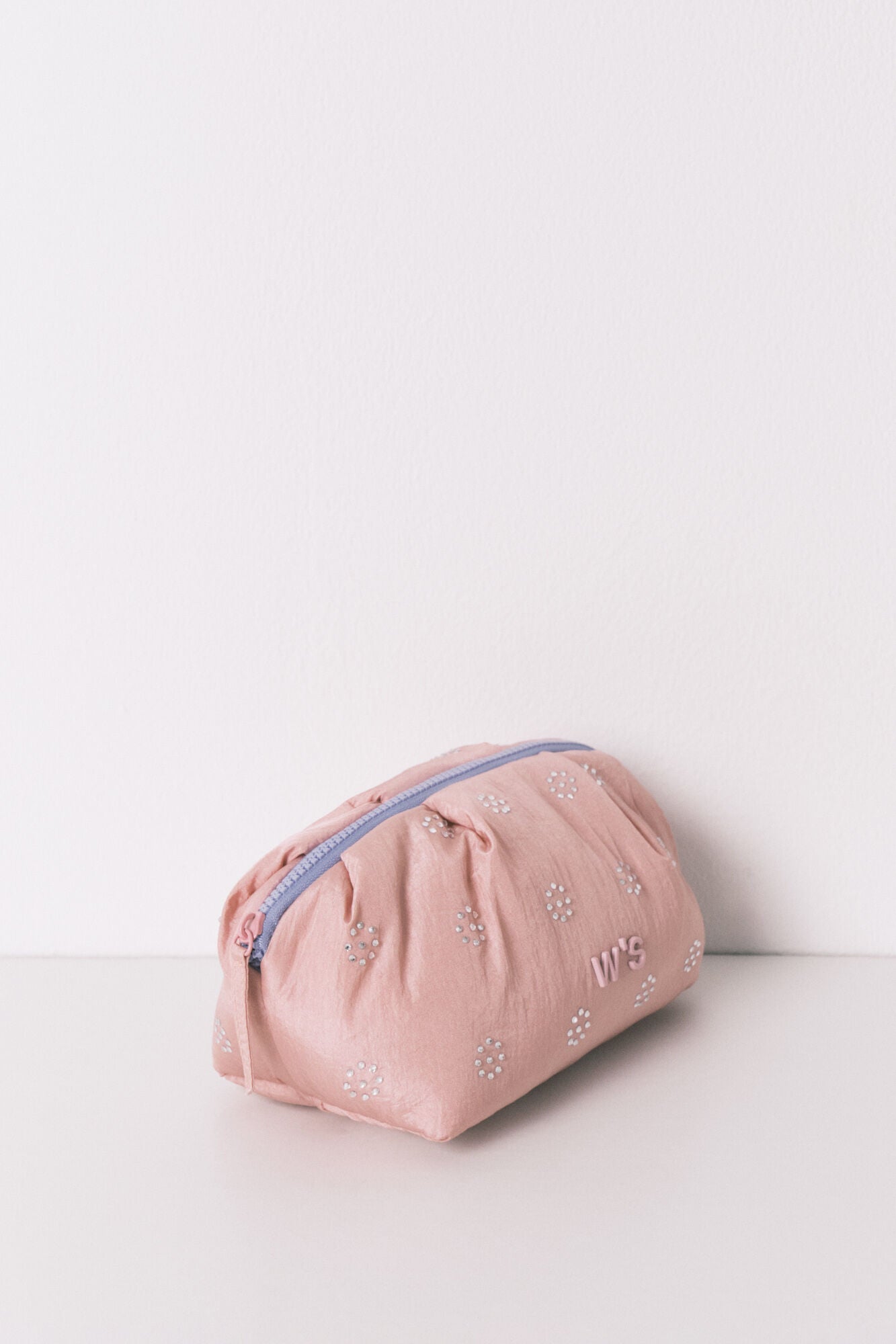 Medium padded pink sequined toiletry bag