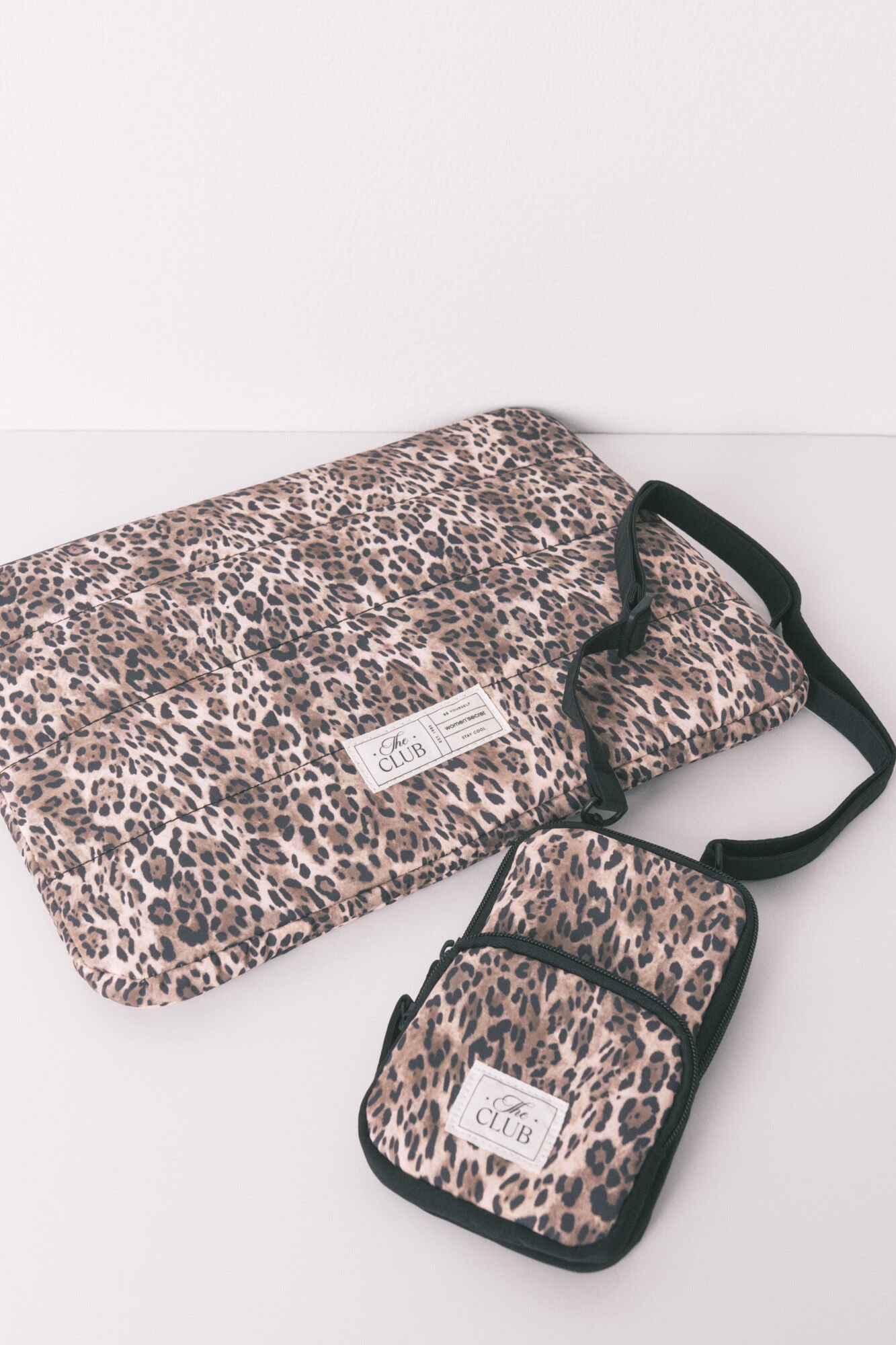 Animal print nylon laptop sleeve
