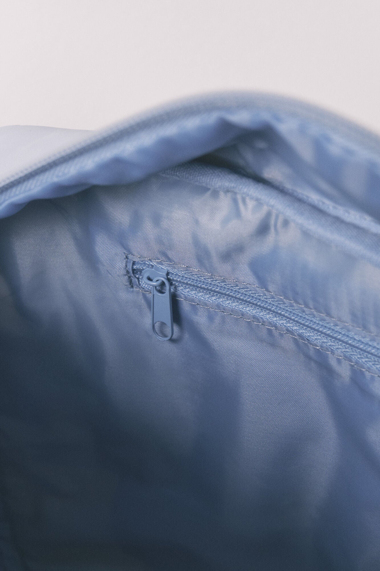 Snoopy print vanity case