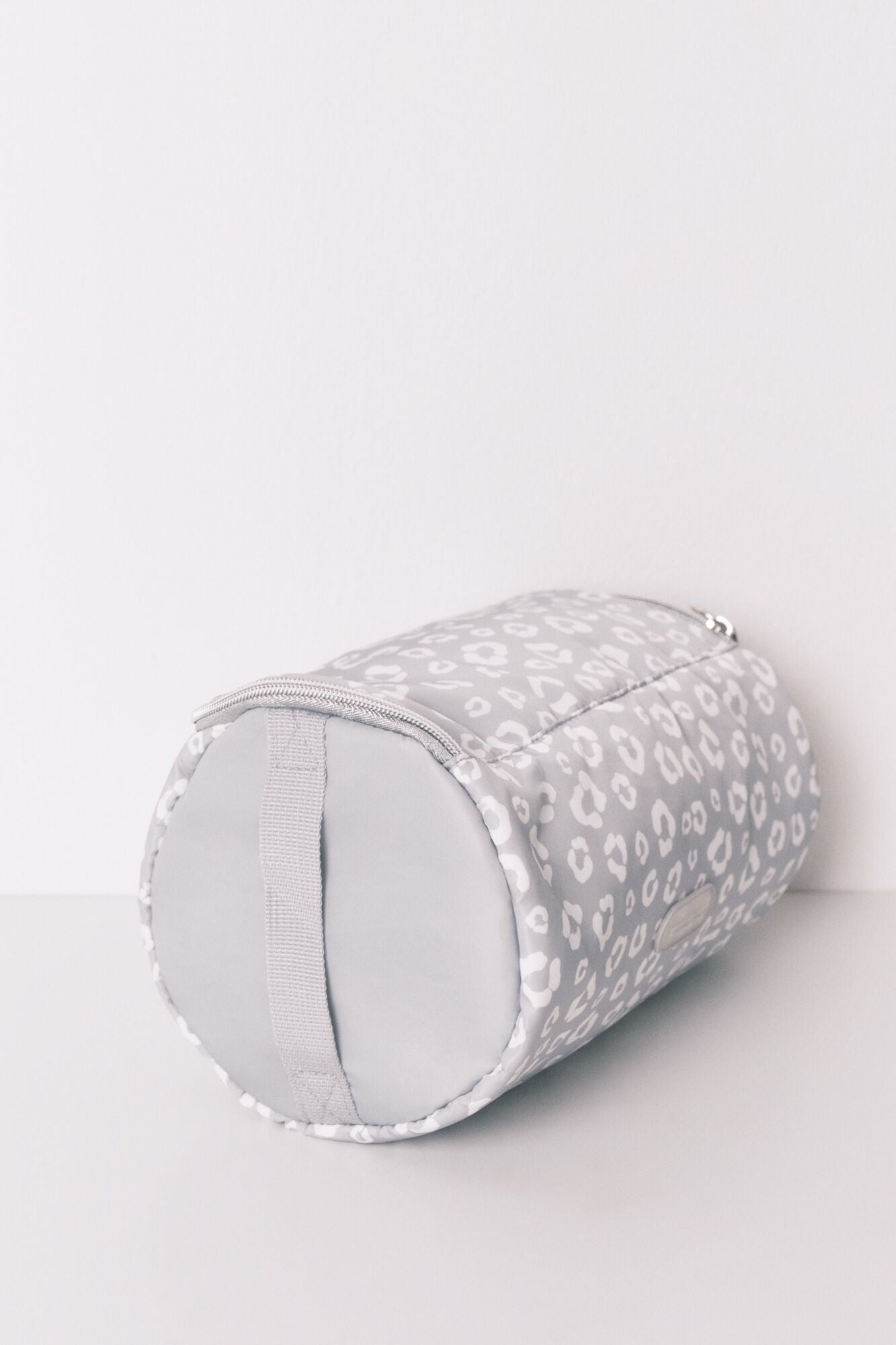 Snoopy animal print zippered toiletry bag